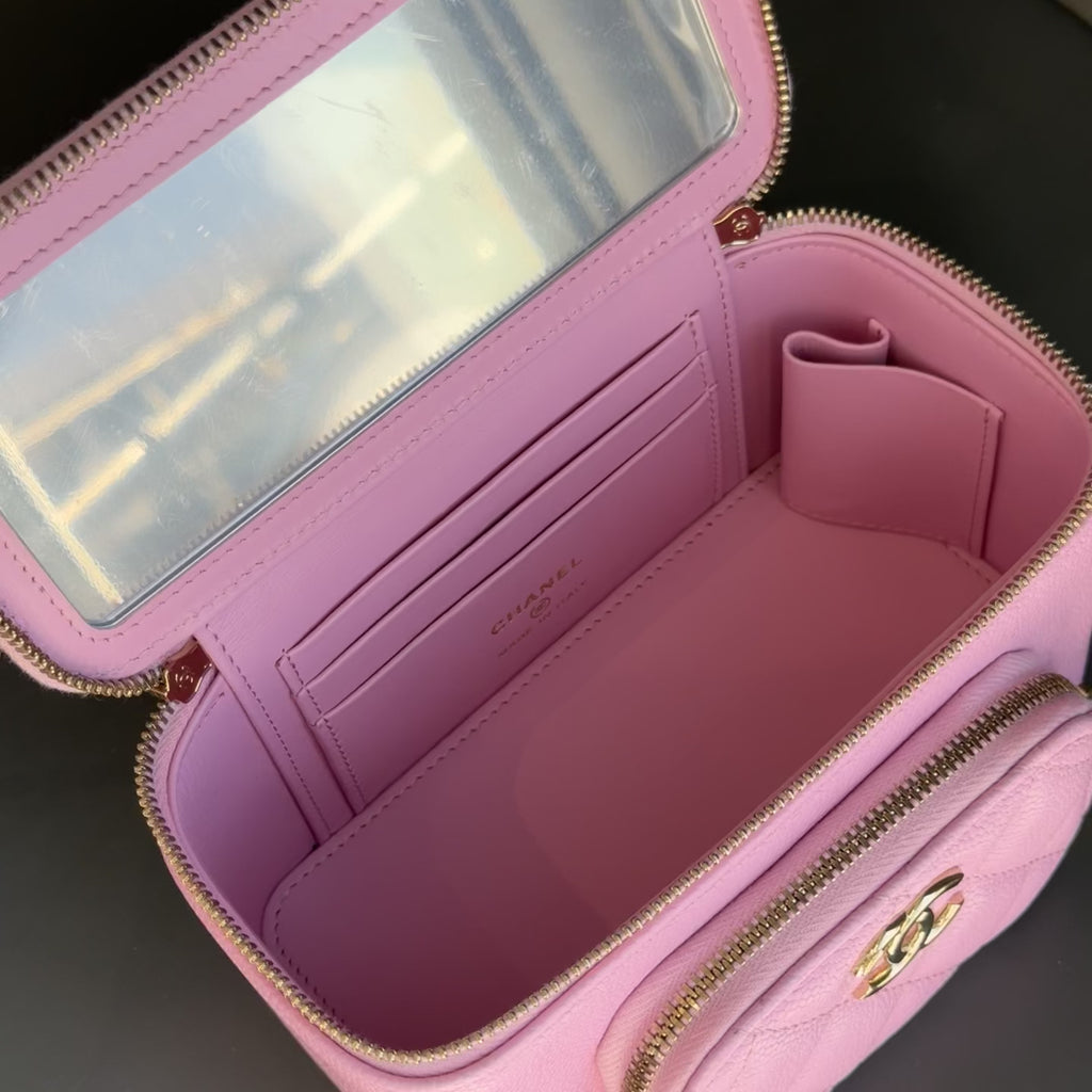 Chanel Business Affinity Top Handle Vanity Case With Chain - Queen May