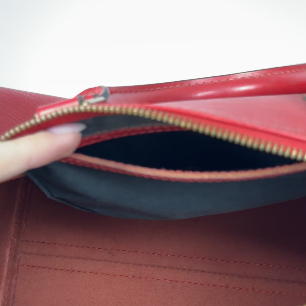 Louis Vuitton Epi Speedy 35 Red - Queen May