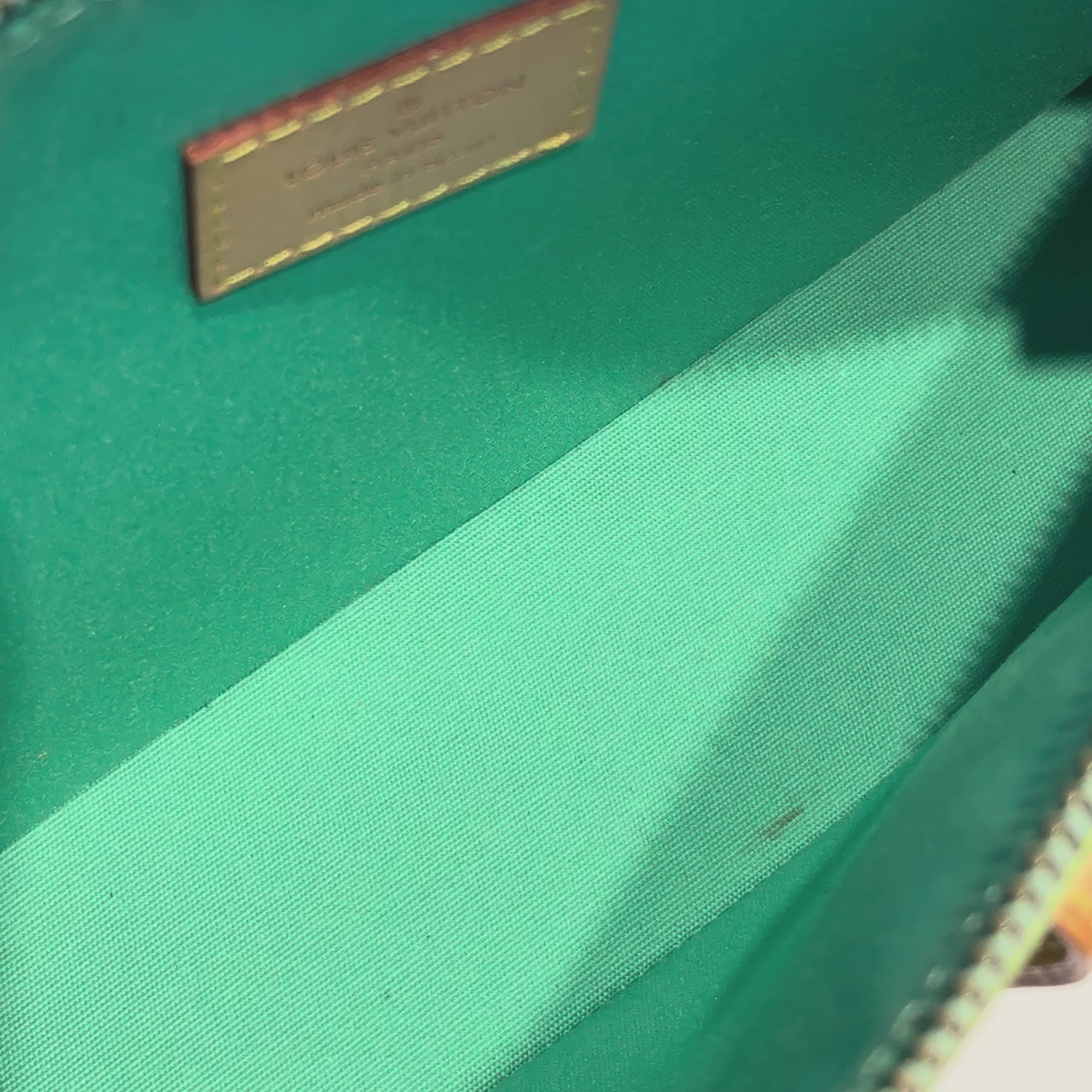 Rare Louis Vuitton Mallory Square Vernis Clutch Peppermint - Queen May