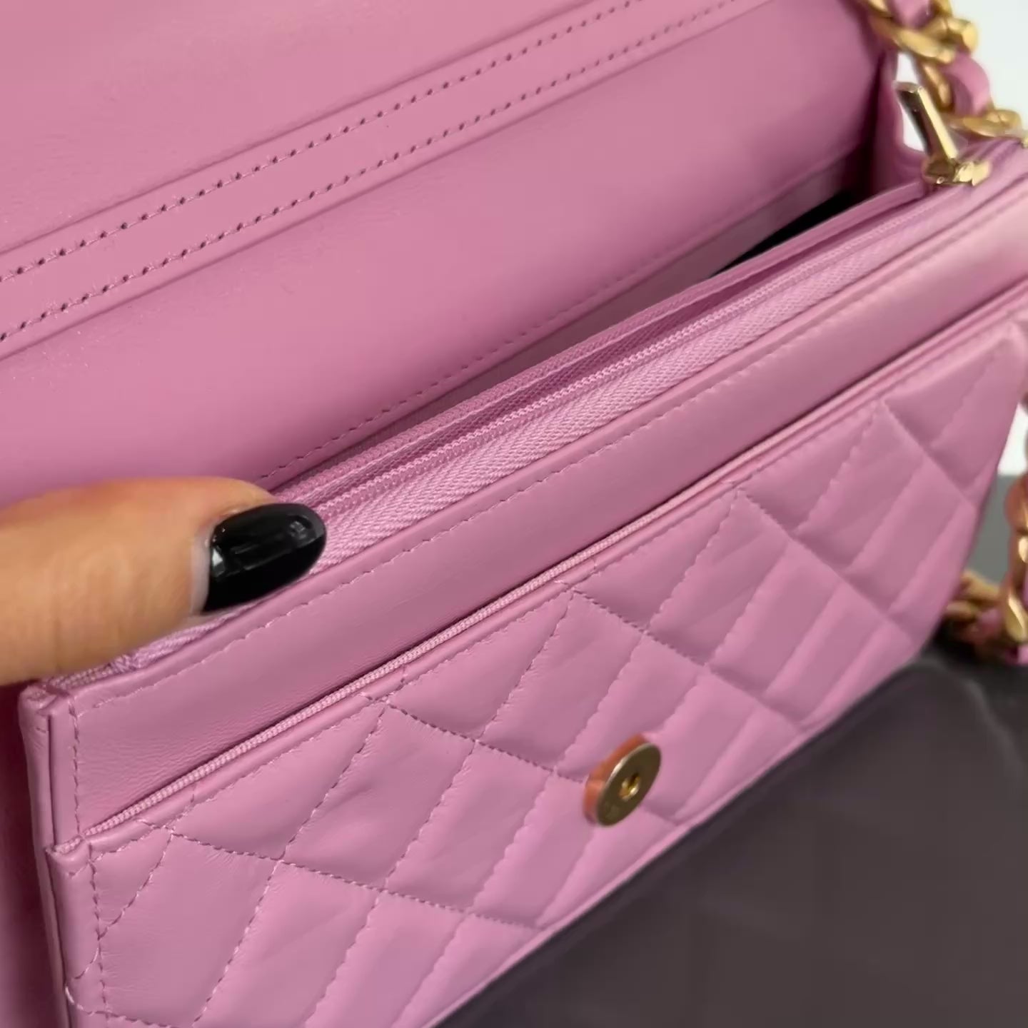 Chanel Candy Wallet on Chain - Queen May