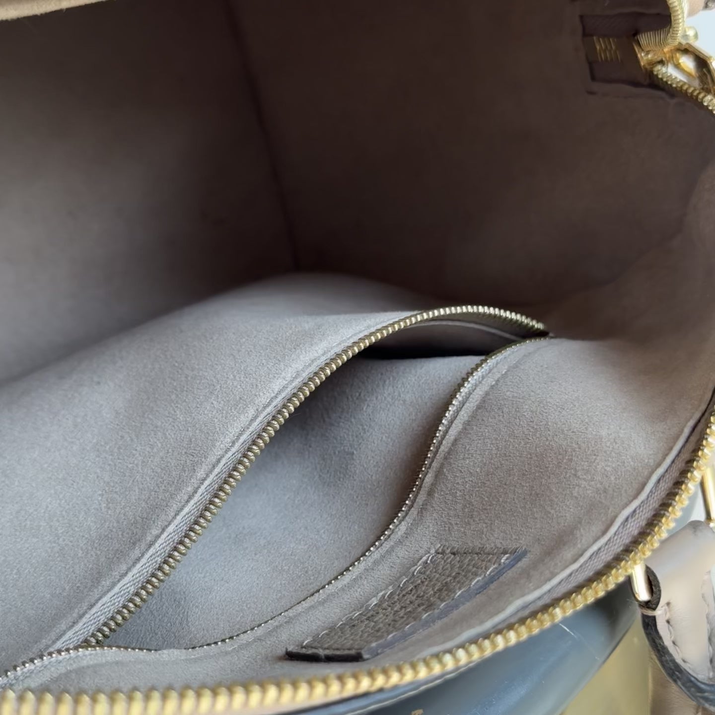 Louis Vuitton Monogram Empreinte Speedy Bandouliere 25 - Queen May