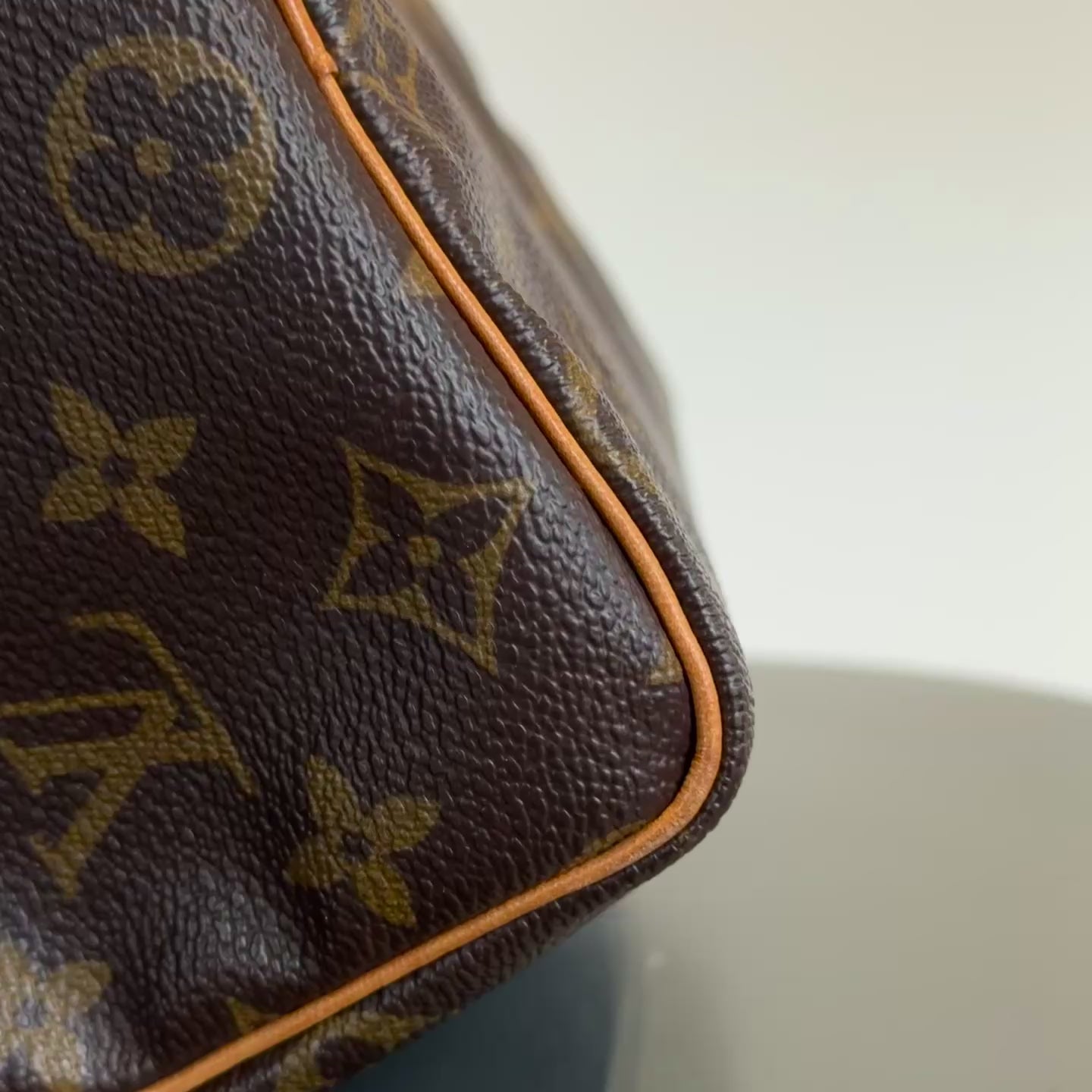 Louis Vuitton Monogram Speedy 25 - Queen May