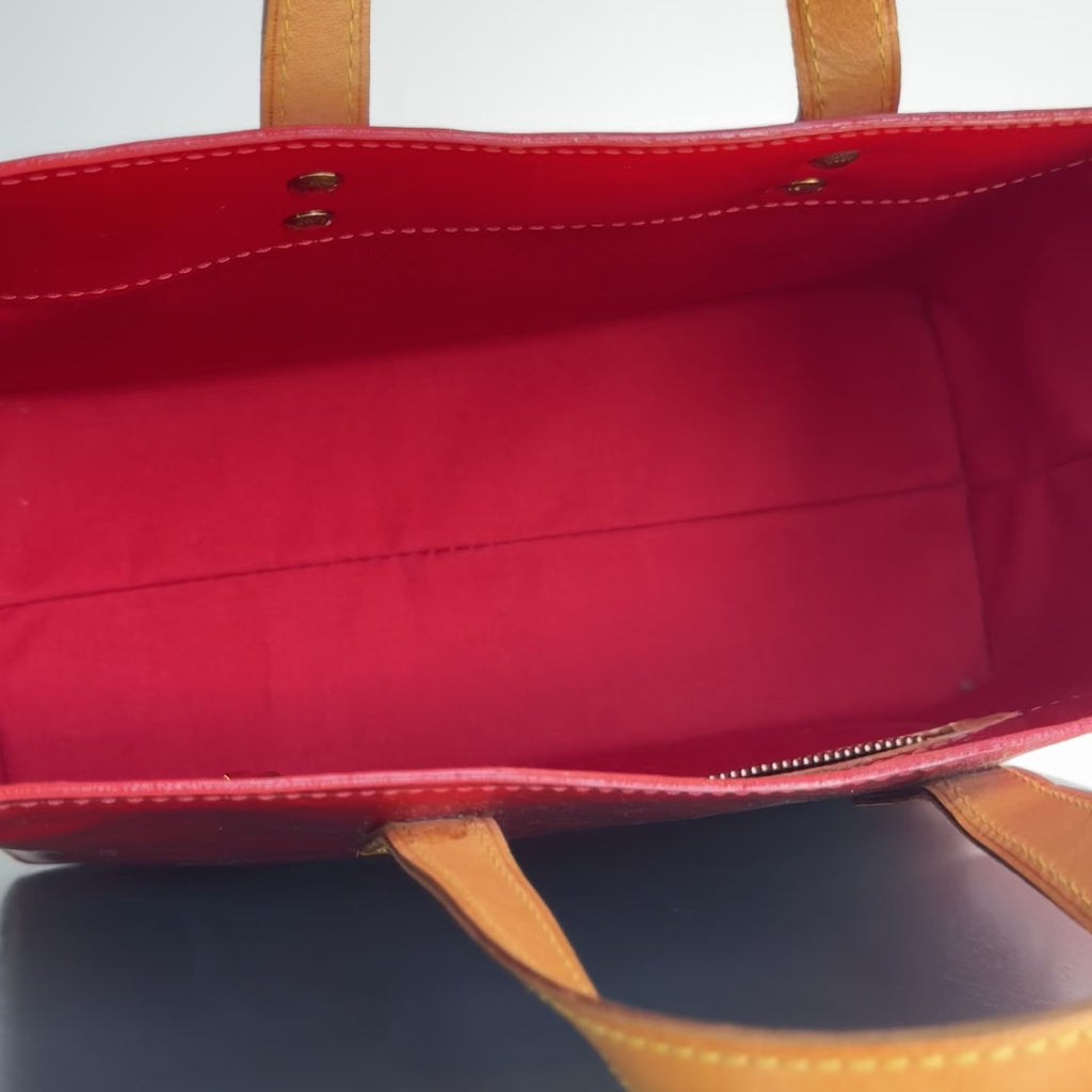 Louis Vuitton Vernis Reade Red - Queen May