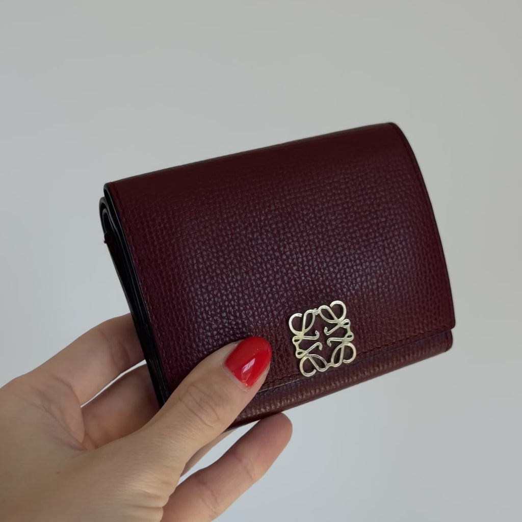 Loewe Anagram Trifold Wallet in Pebble Grained Calfskin - Queen May