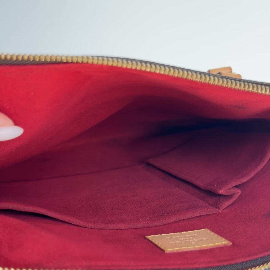 Louis Vuitton Monogram Sac Coussin GM Vintage - Queen May