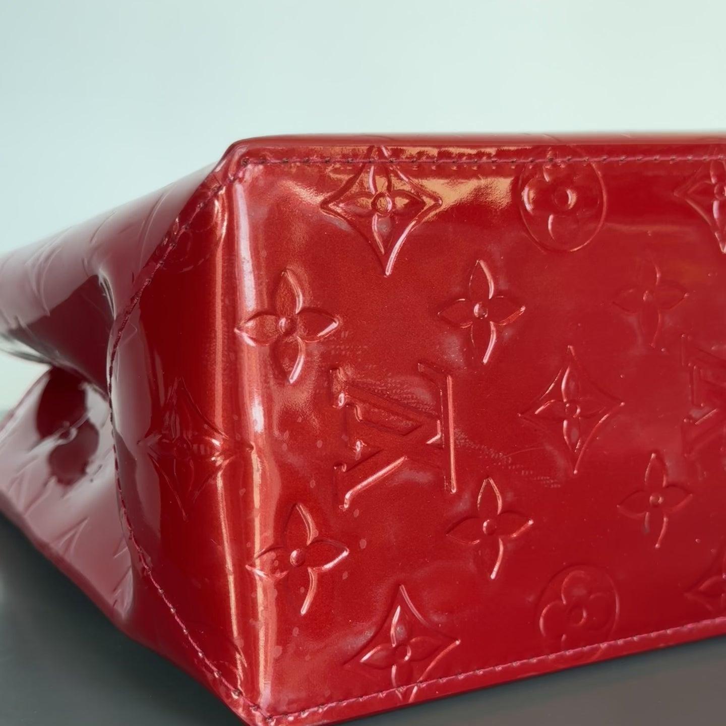 Louis Vuitton Vernis Reade PM Red - Queen May