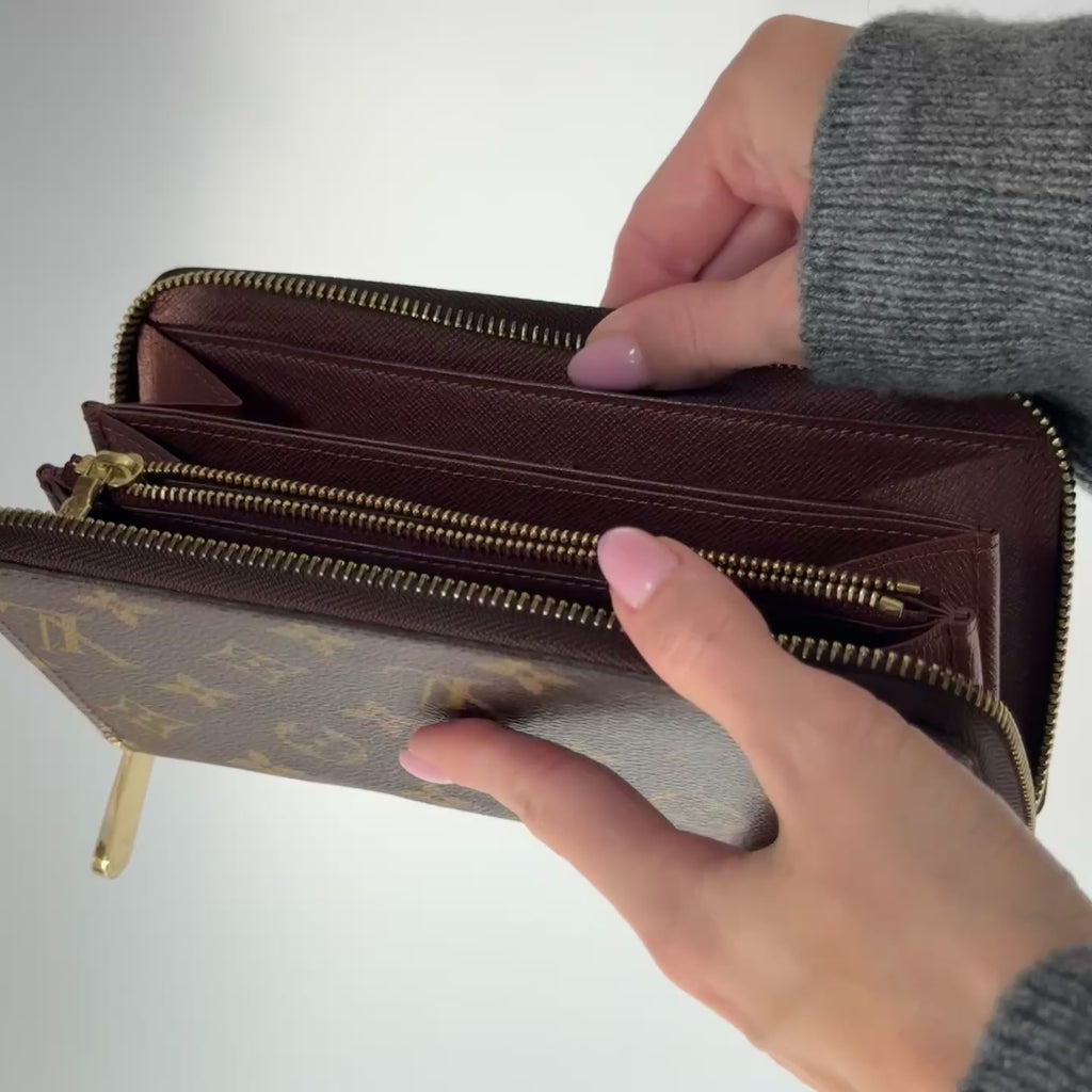 Louis Vuitton Zippy Wallet Monogram - Queen May