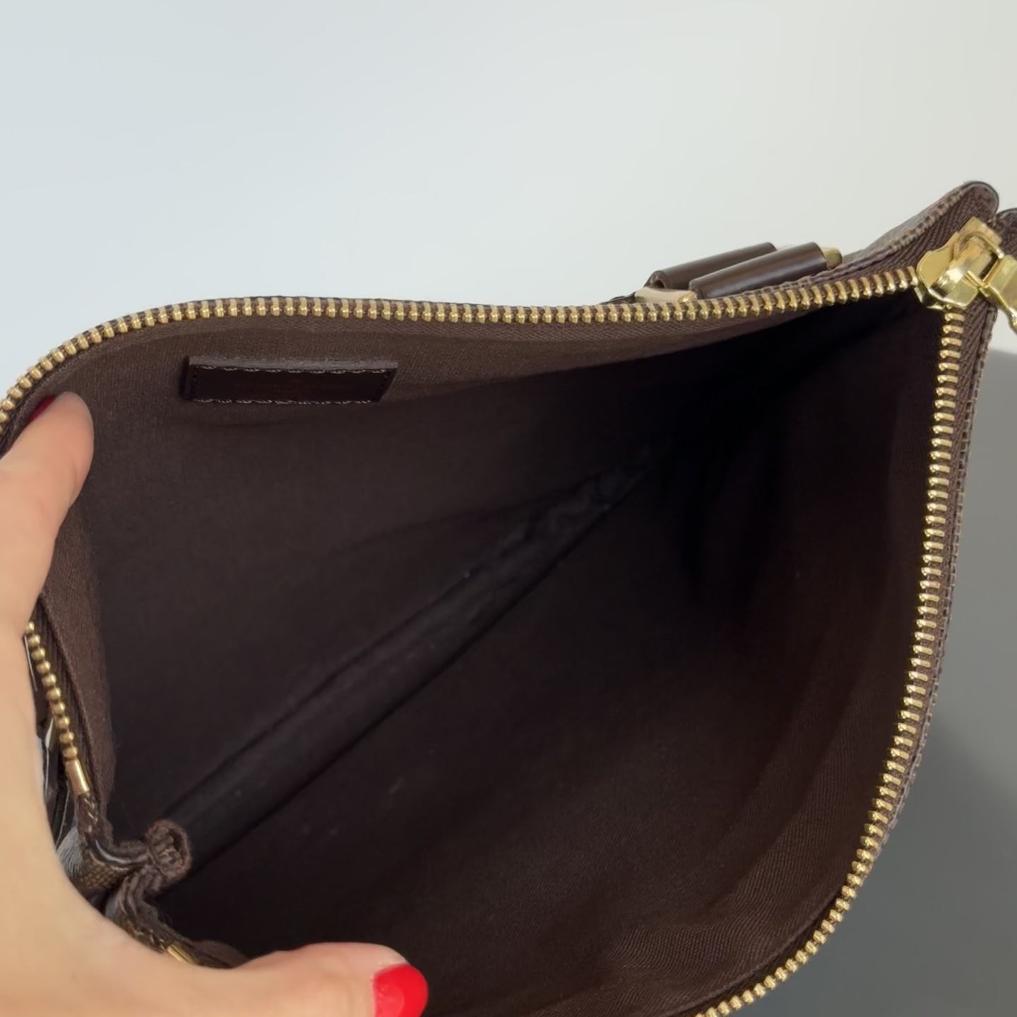 Louis Vuitton Bosphore Damier Ebene Pochette - Queen May