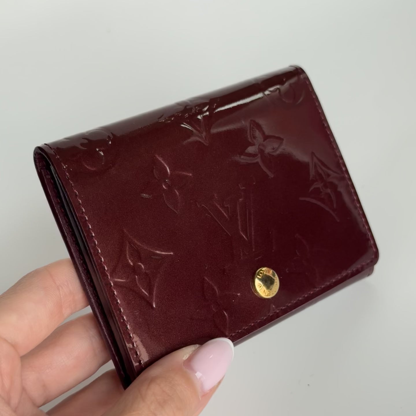 Louis Vuitton Vernis Card Holder - Queen May