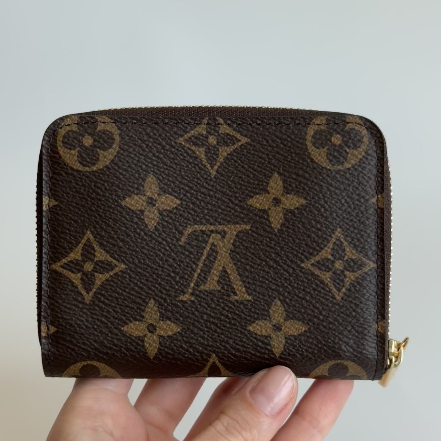 Louis Vuitton Monogram Zippy Wallet - Queen May