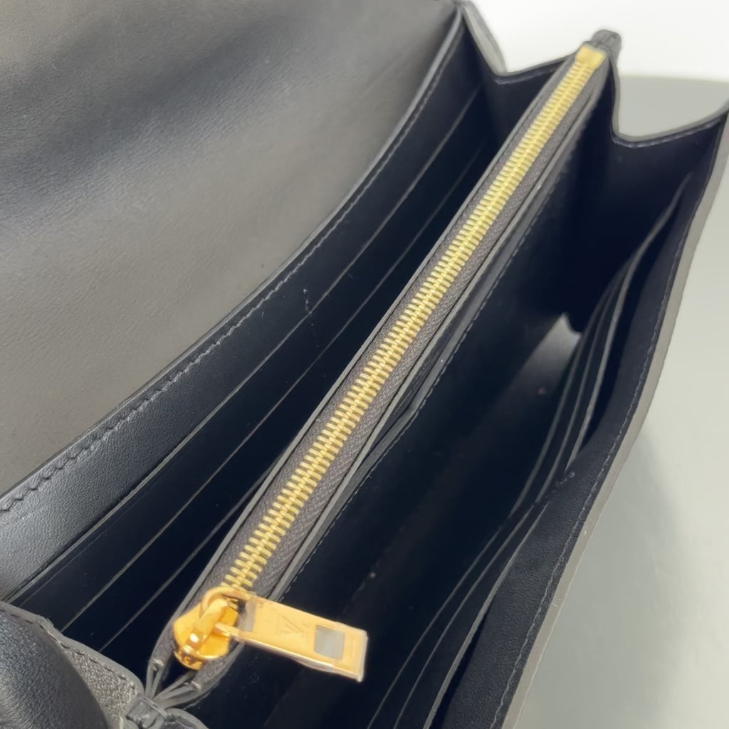 Louis Vuitton Cuir Plume Very Wallet Black - Queen May