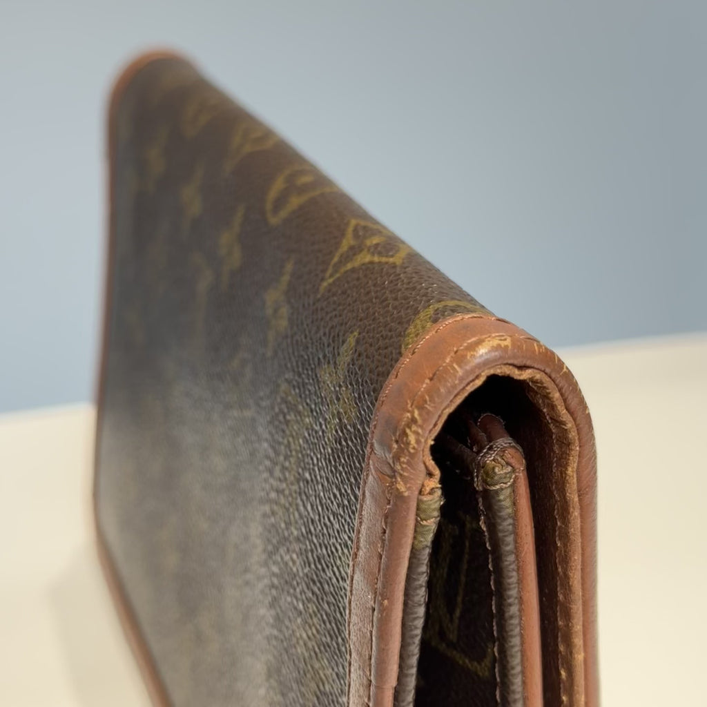 Vintage Louis Vuitton Monogram Dame Pochette - Queen May