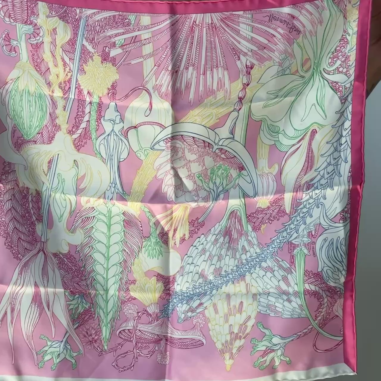 Hermes Fantaisie Botanique Pocket Square - Queen May
