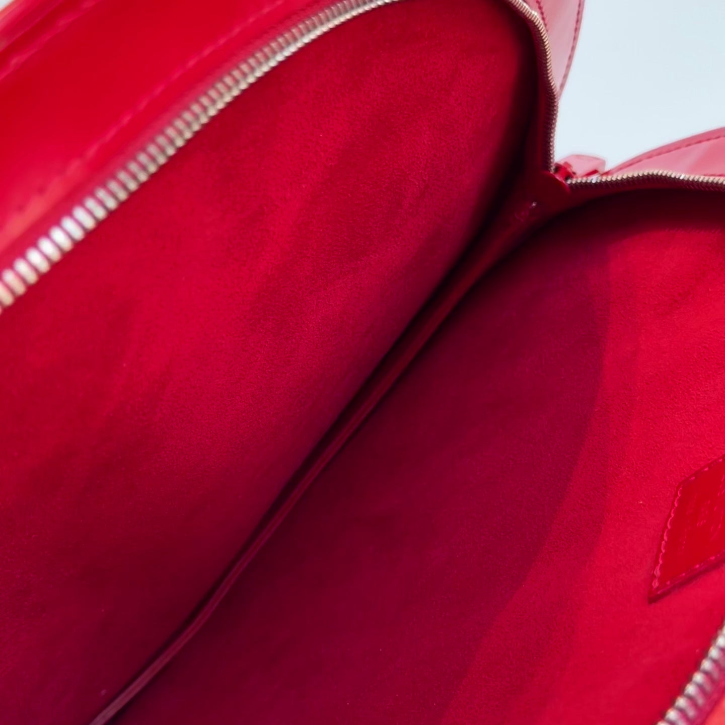 Louis Vuitton Red Monogram Matte Leather Op Art Round Bag x Marc Jacobs - Queen May