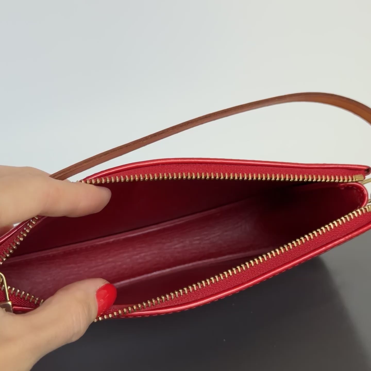 Louis Vuitton Red Vernis Lexington - Queen May