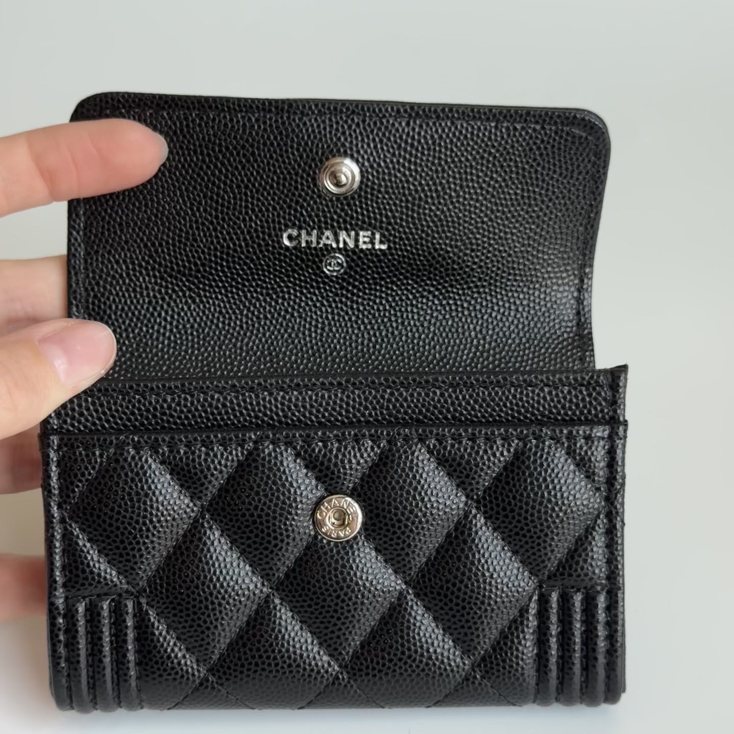 Chanel Boy Flap Card Holder Black - Queen May