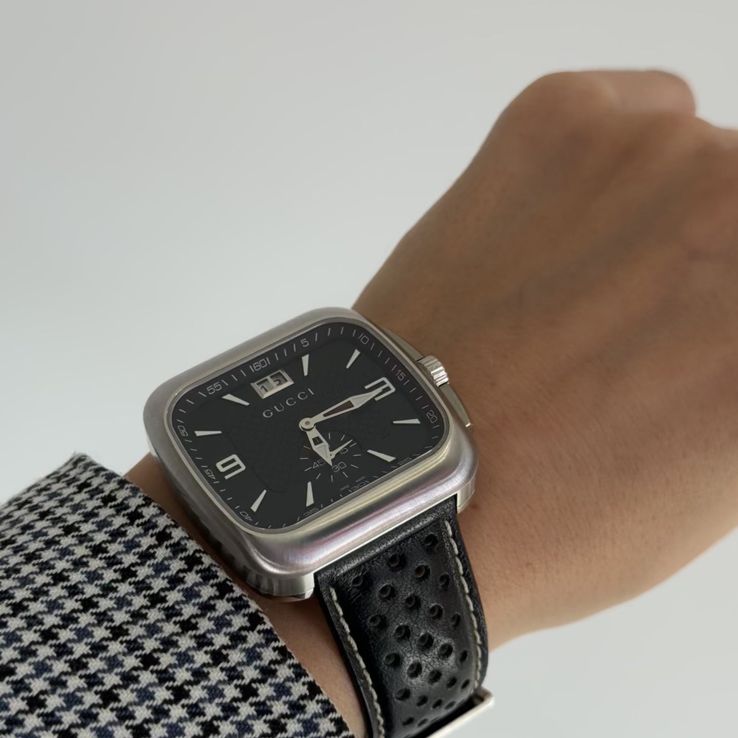 Gucci 131.3 Coupe Watch. - Queen May