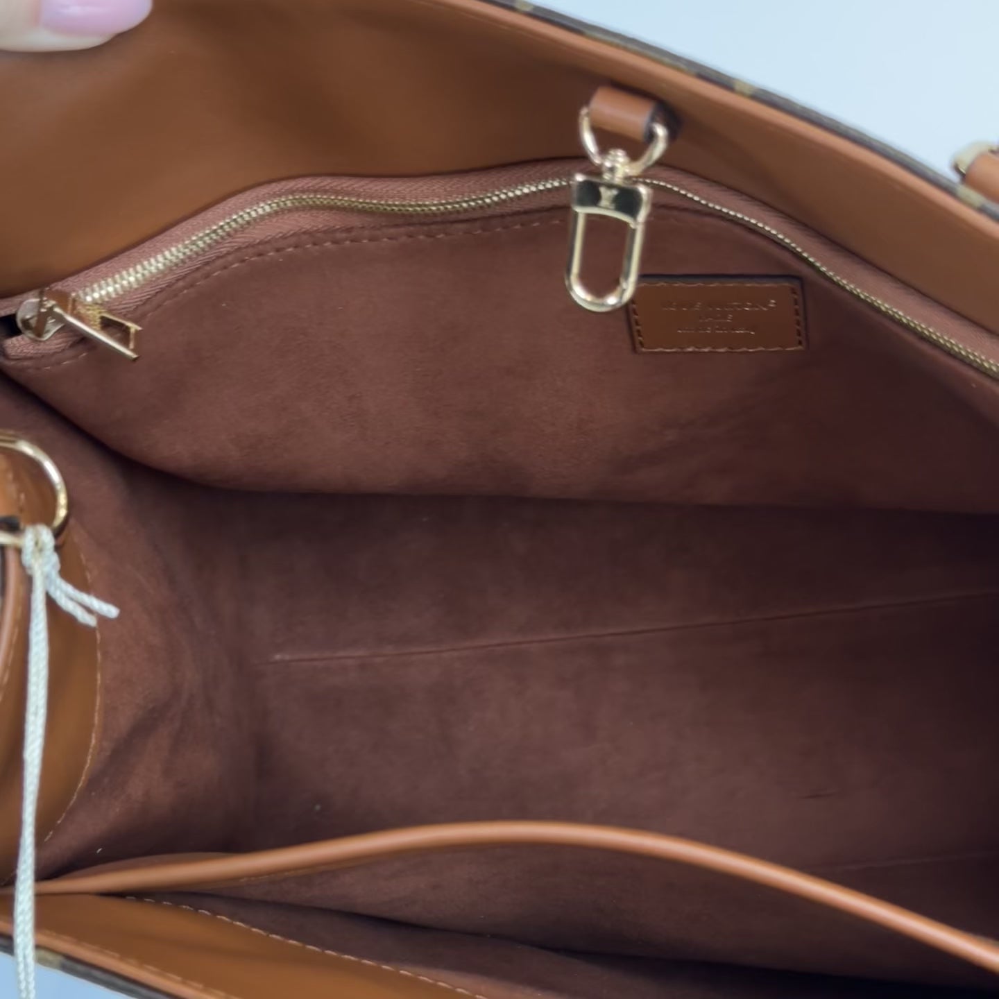 Louis Vuitton Monogram On The Go Organizer - Queen May