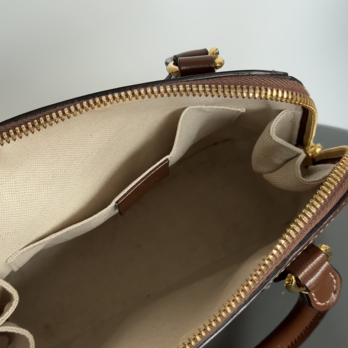 Gucci GG Supreme Horsebit 1955 Mini - Queen May