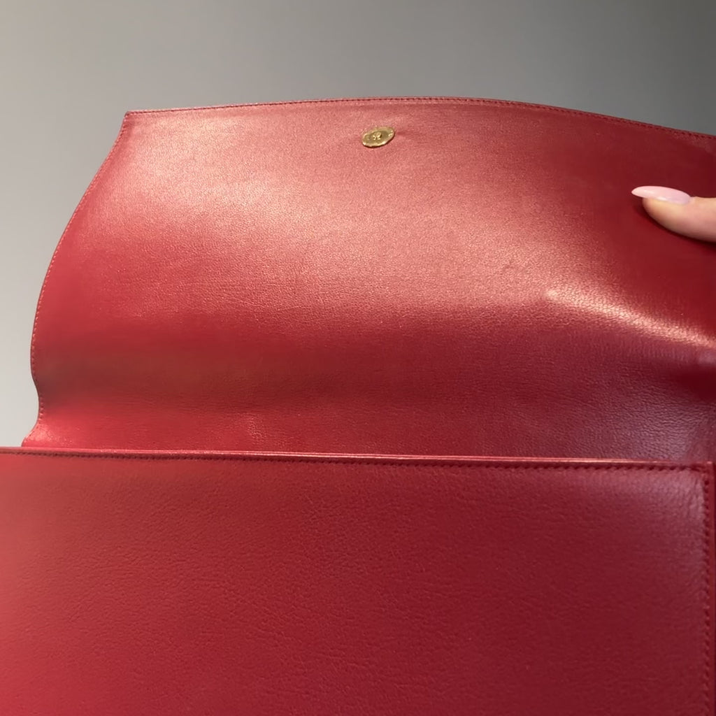 Yves Saint Laurent Belle De Jour Clutch Red - Queen May