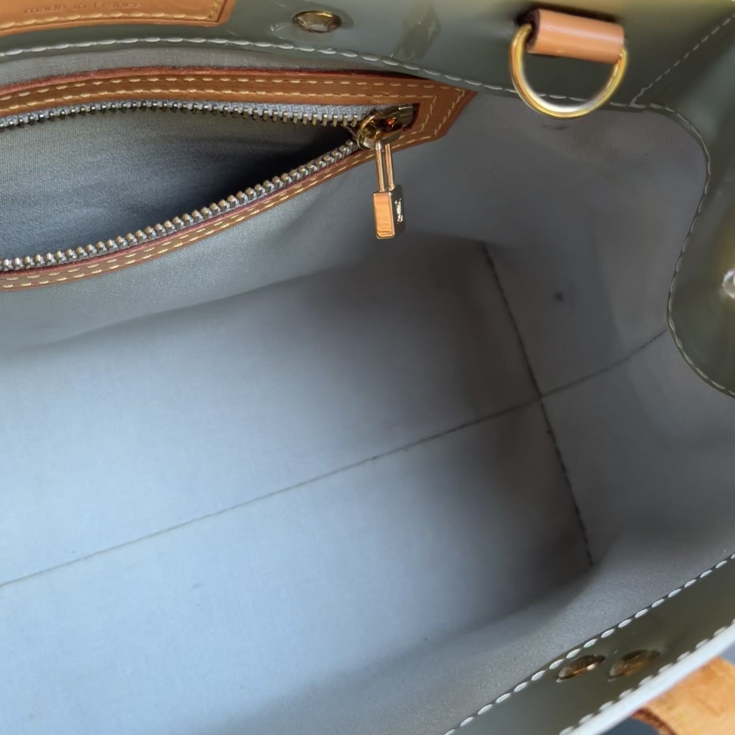 Louis Vuitton Vernis Reade PM - Queen May