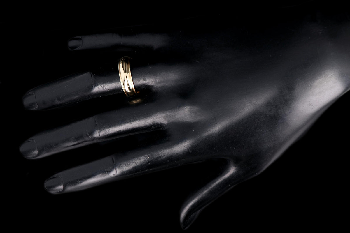 14K Yellow Gold Men's Millgrain 6mm Band Size 9 - Queen May