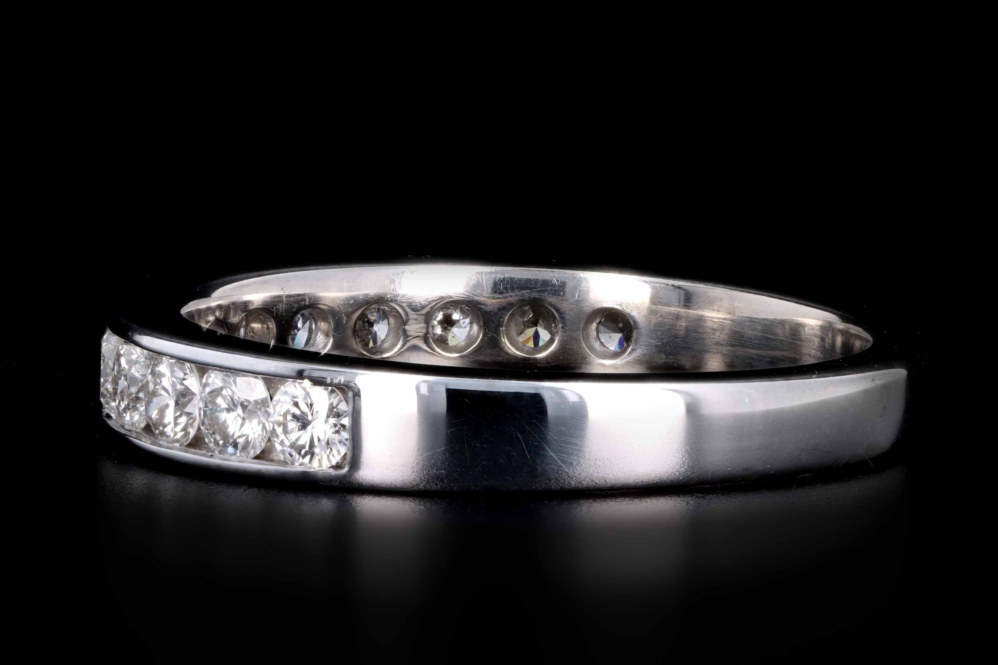 Modern 14K White Gold .75 CTW Round Brilliant Cut Diamond Wedding Band - Queen May