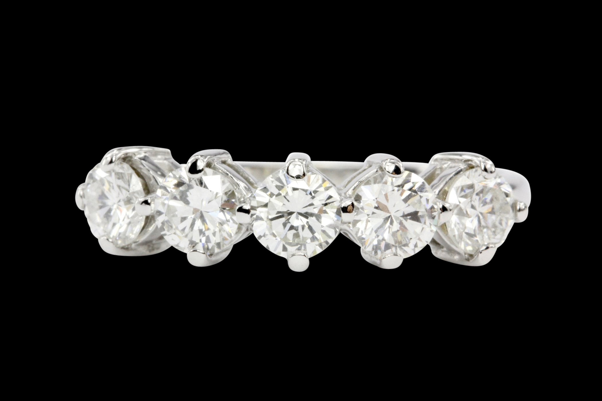 14K White Gold 1.1 CTW Diamond Band Ring - Queen May