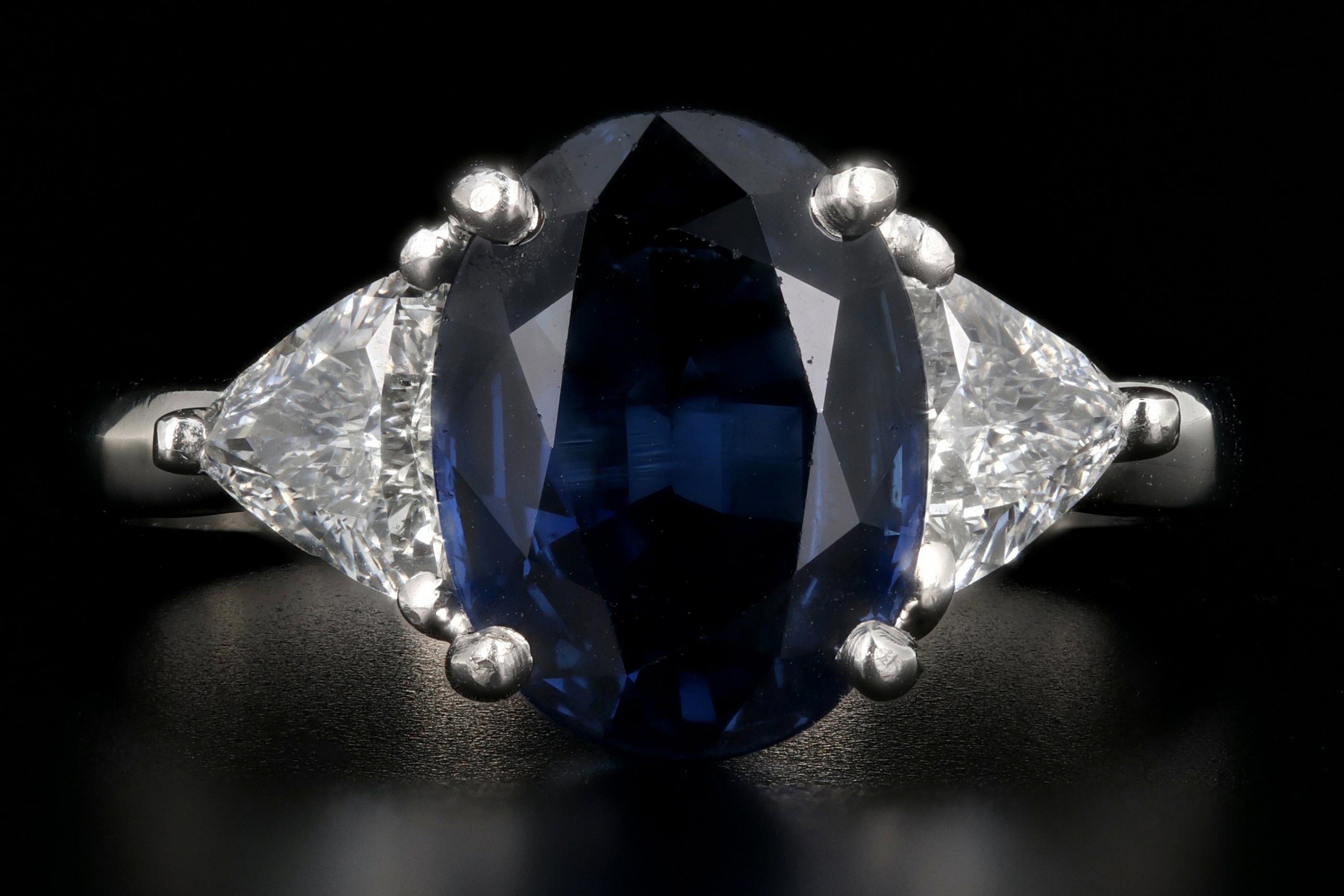 New Platinum 3.30 Carat Natural Ethiopian Sapphire & Trillion Cut Diamond Ring GIA Certified - Queen May