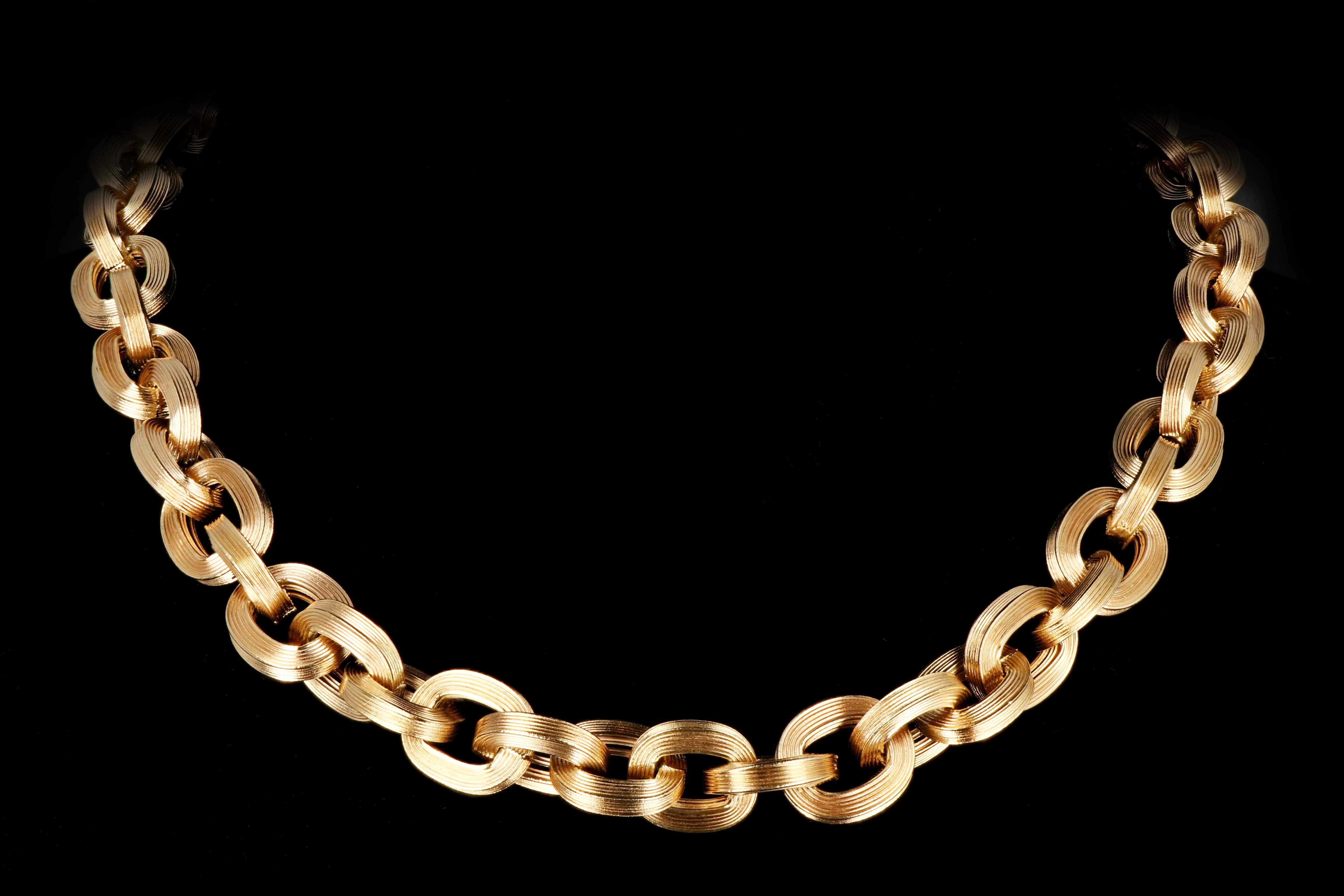 Modern 14K Yellow Gold Textured Large Link Necklace - Queen May