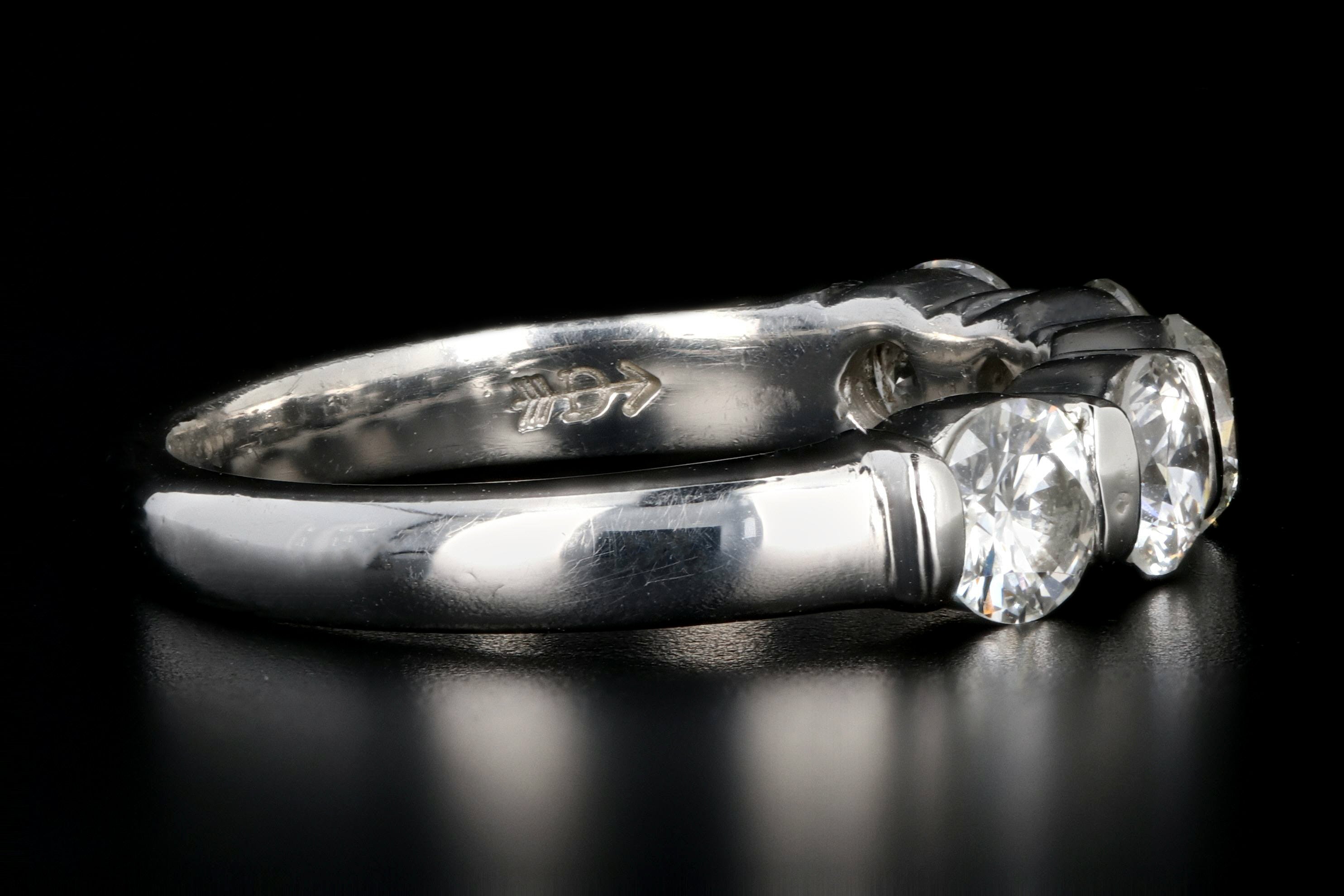 Modern Platinum 1 Carat Round Brilliant Cut Diamond 5 Stone Band - Queen May