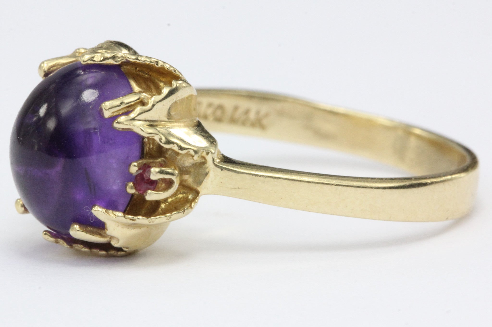 Vintage 14K Gold 3.25 Carat Amethyst Ring - Queen May