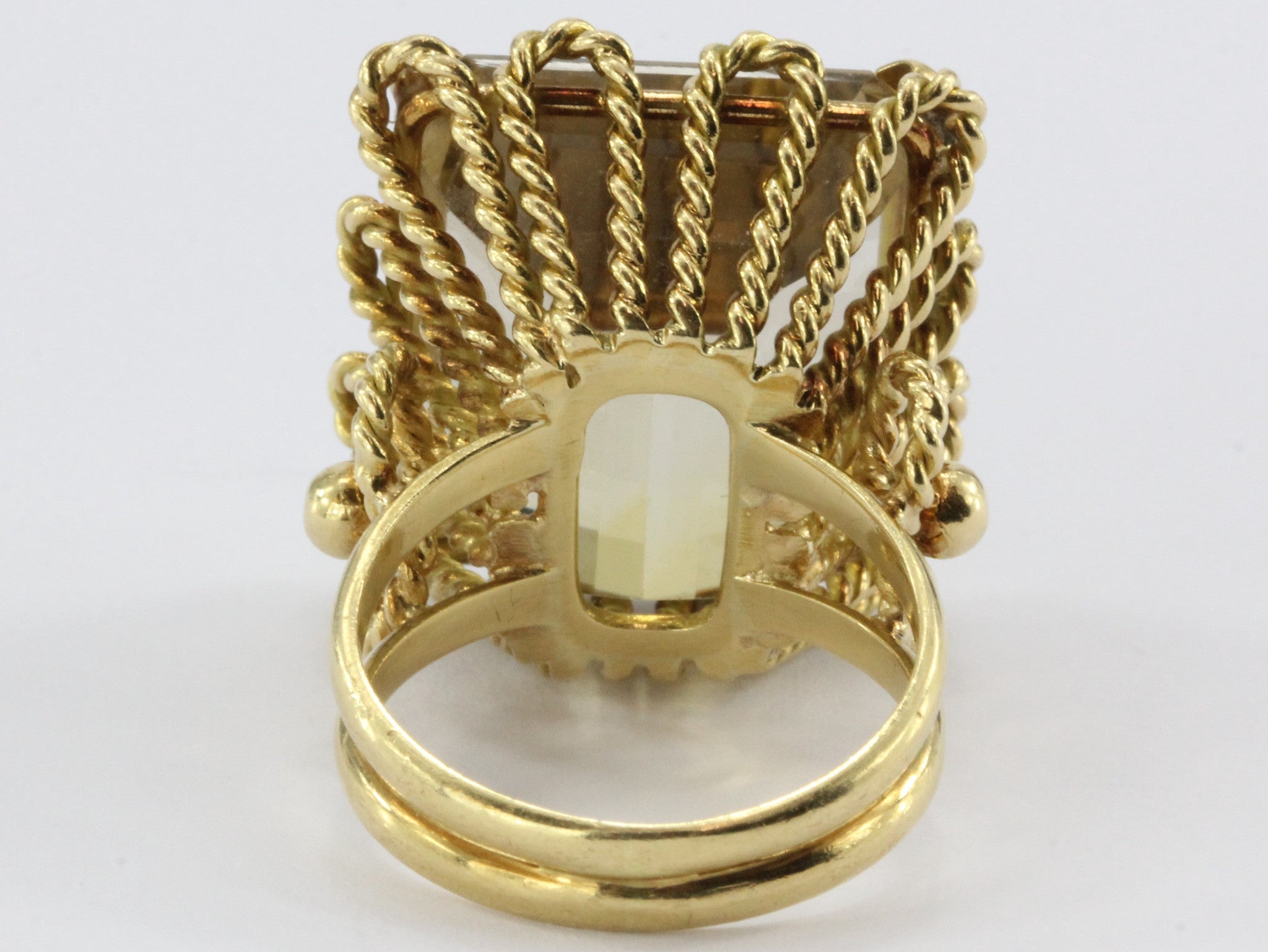 Vintage 18K Gold Large Chunky 27 Carat Statement Ring - Queen May
