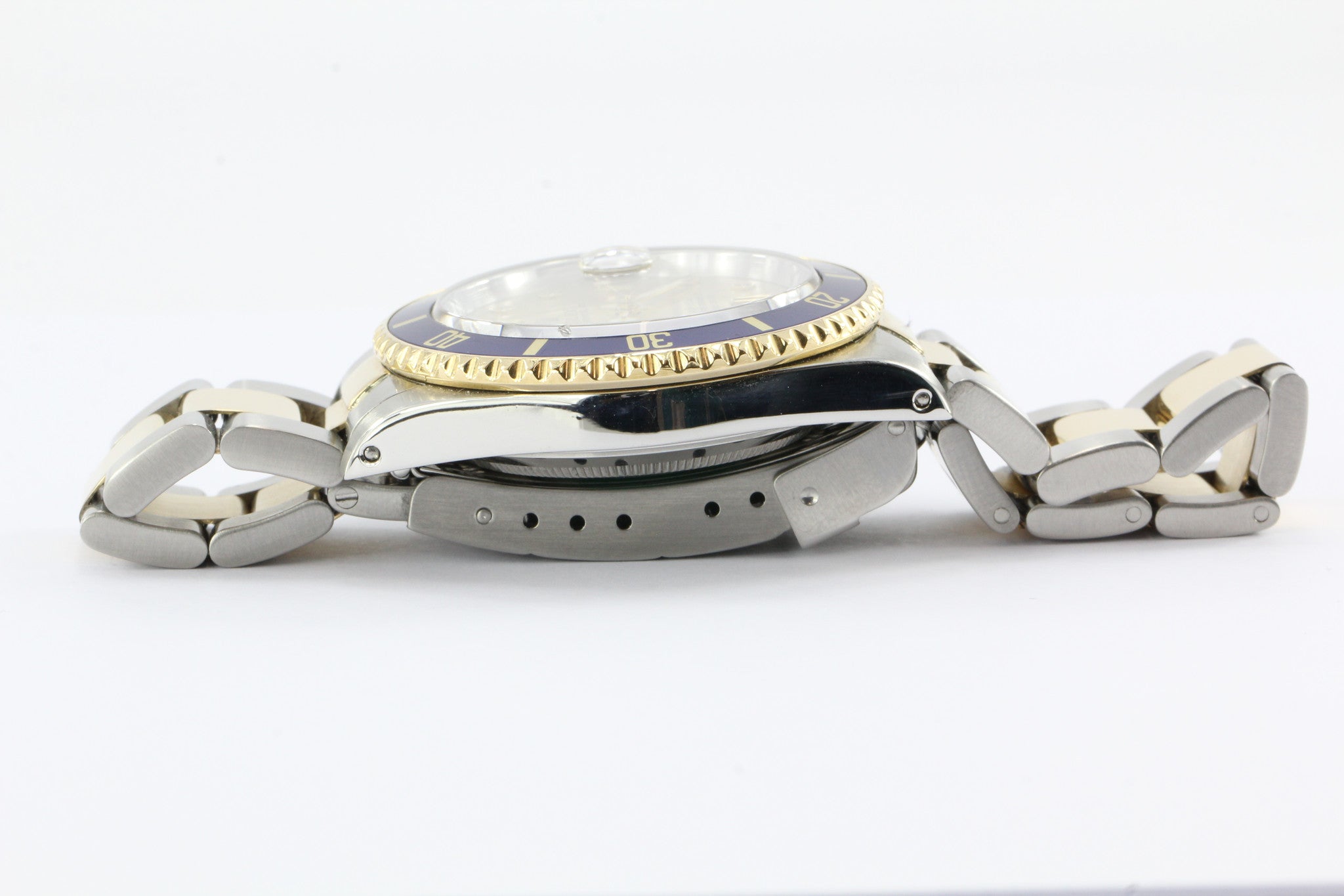 Rolex Submariner Chronometer 18K Gold and Stainless Steel Serti Diamond Dial Refrence 16613 - Queen May