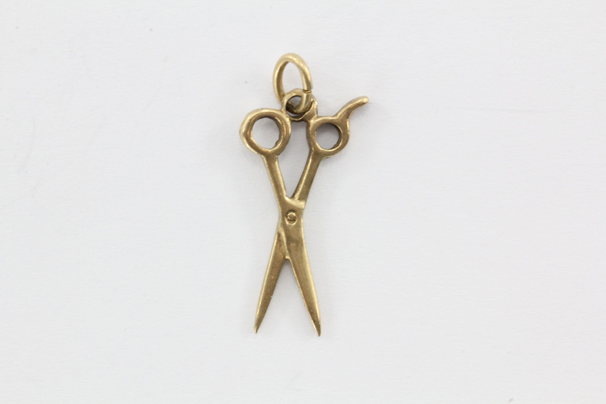 Vintage 14K Gold Scissors Shears Charm - Queen May