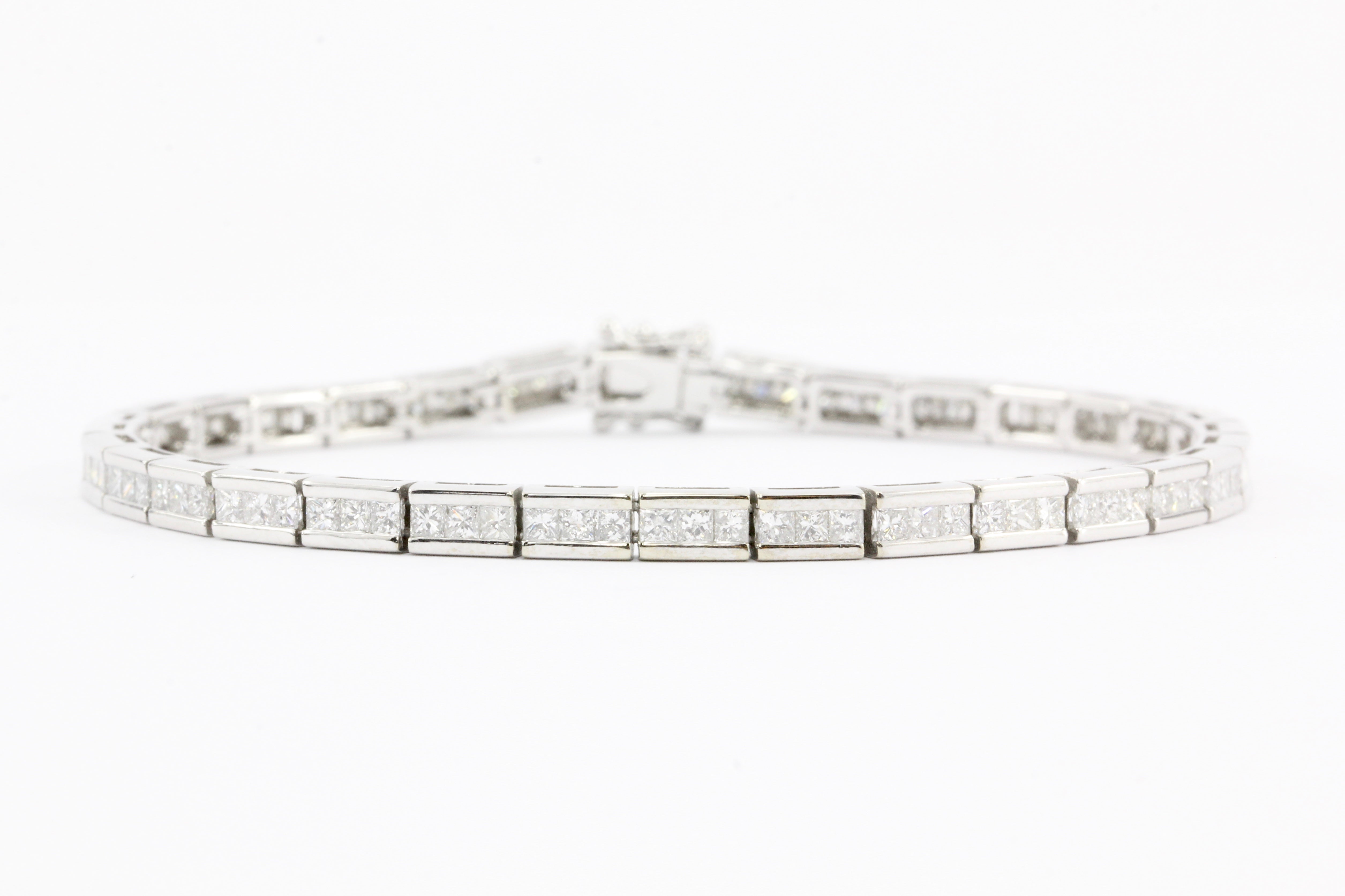 14K White Gold 3CTW Diamond Tennis Bracelet - Queen May