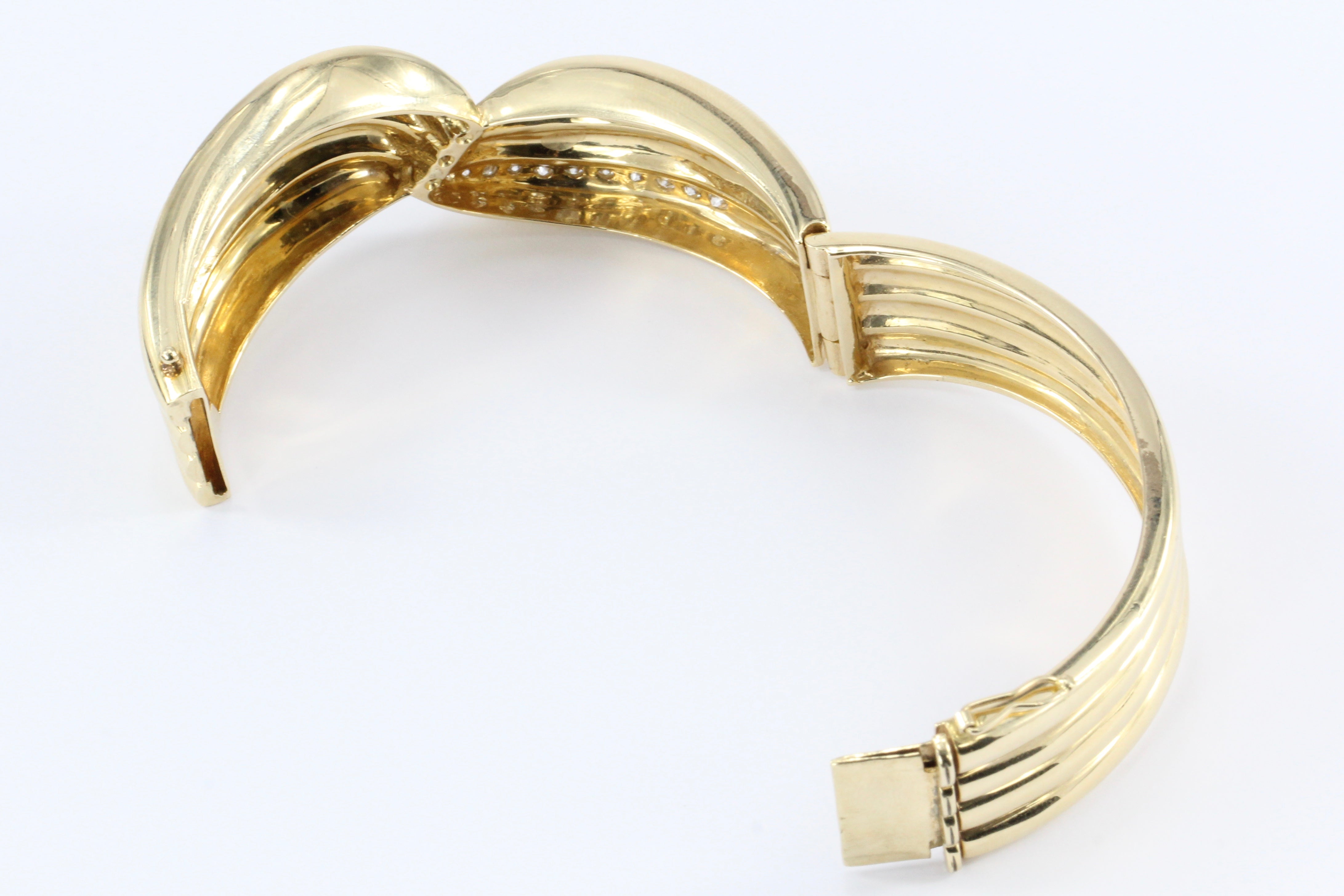 Retro 14K Yellow Gold Diamond Bangle Bracelet - Queen May