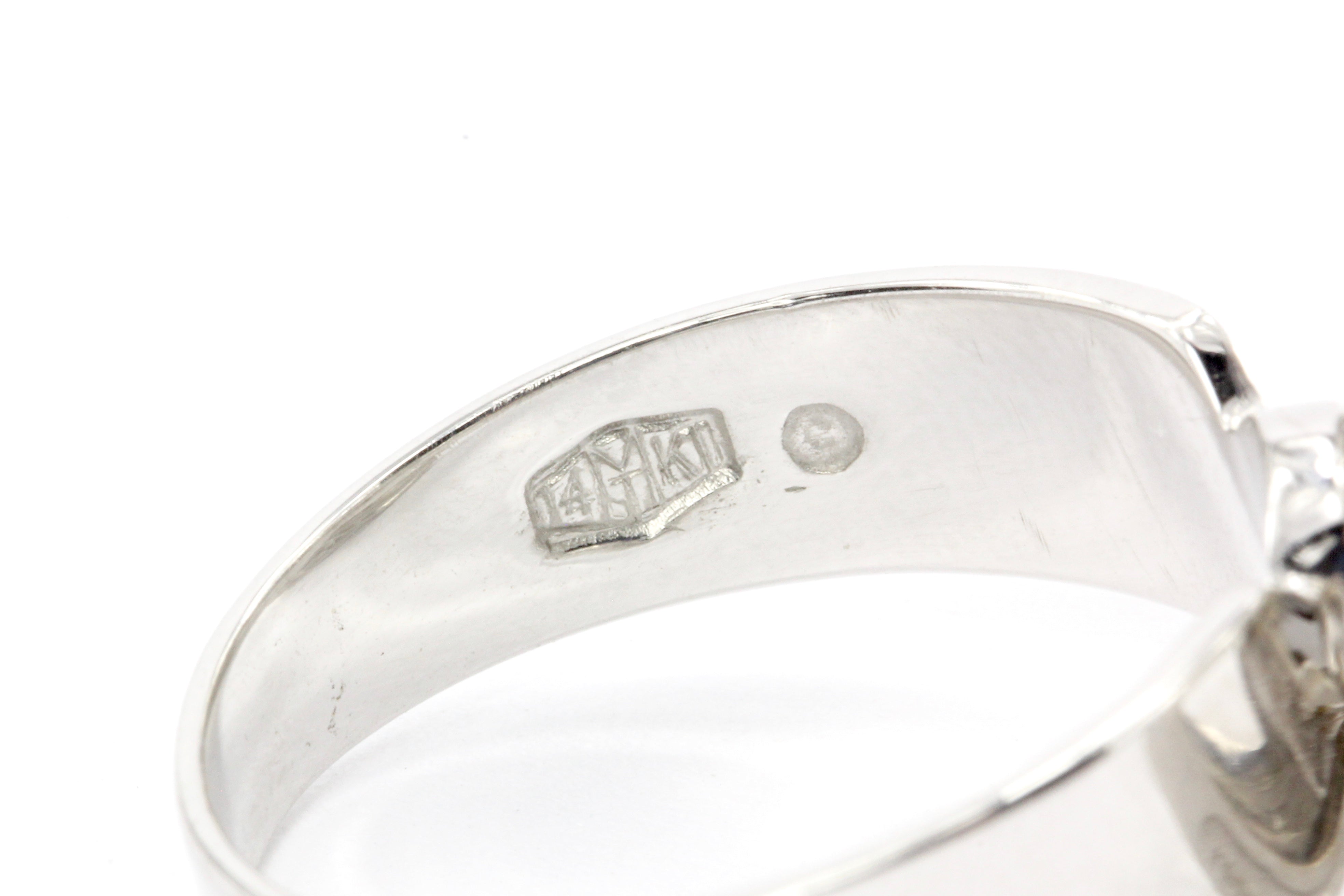 14K White Gold 1CTW Diamond Spinner Ring - Queen May
