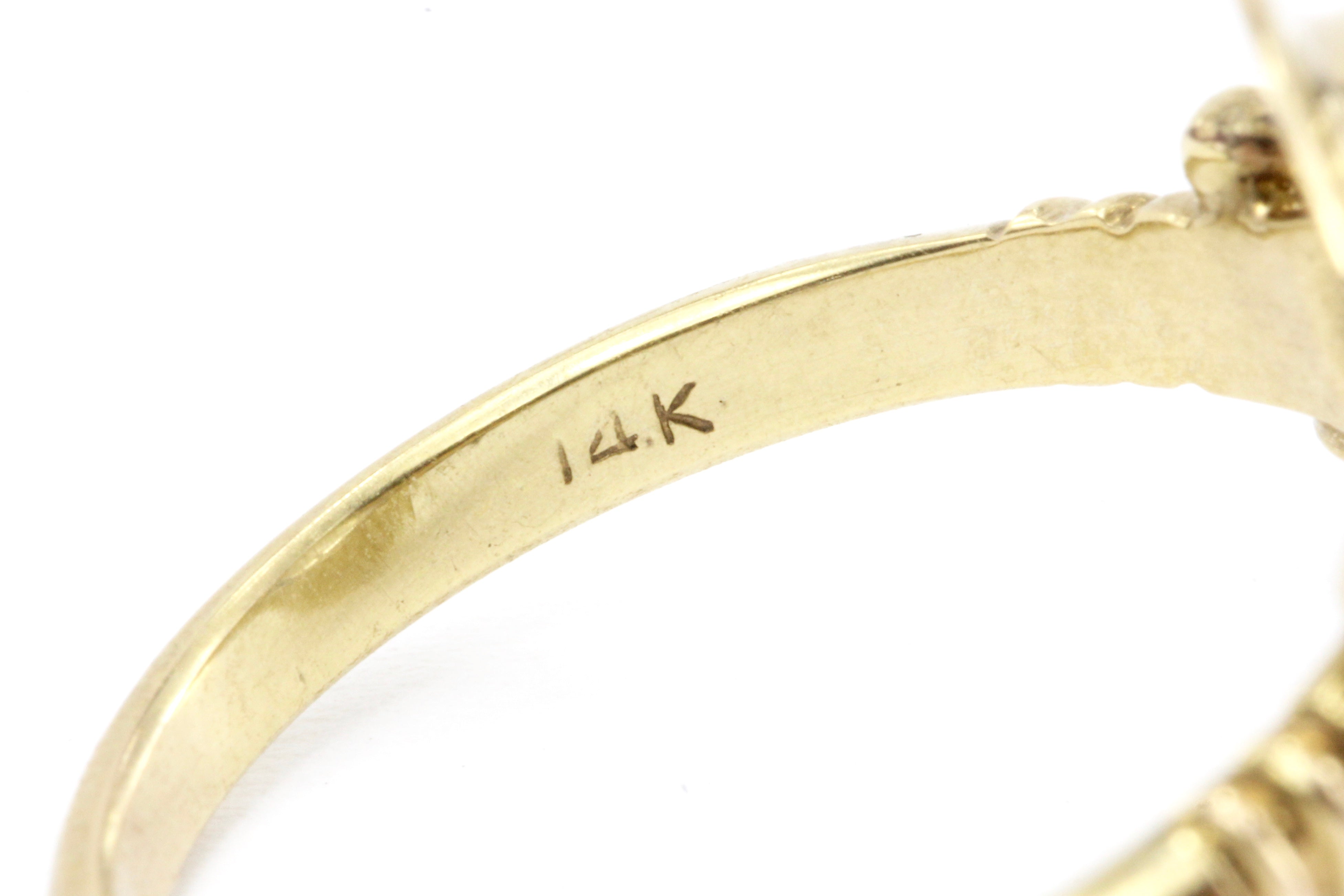 14K Yellow Gold 3 CT Jelly Opal Ring - Queen May