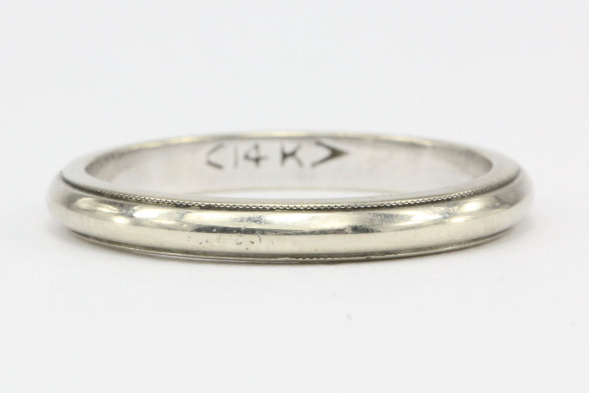 14K White Gold Wedding Band Size 5 - Queen May