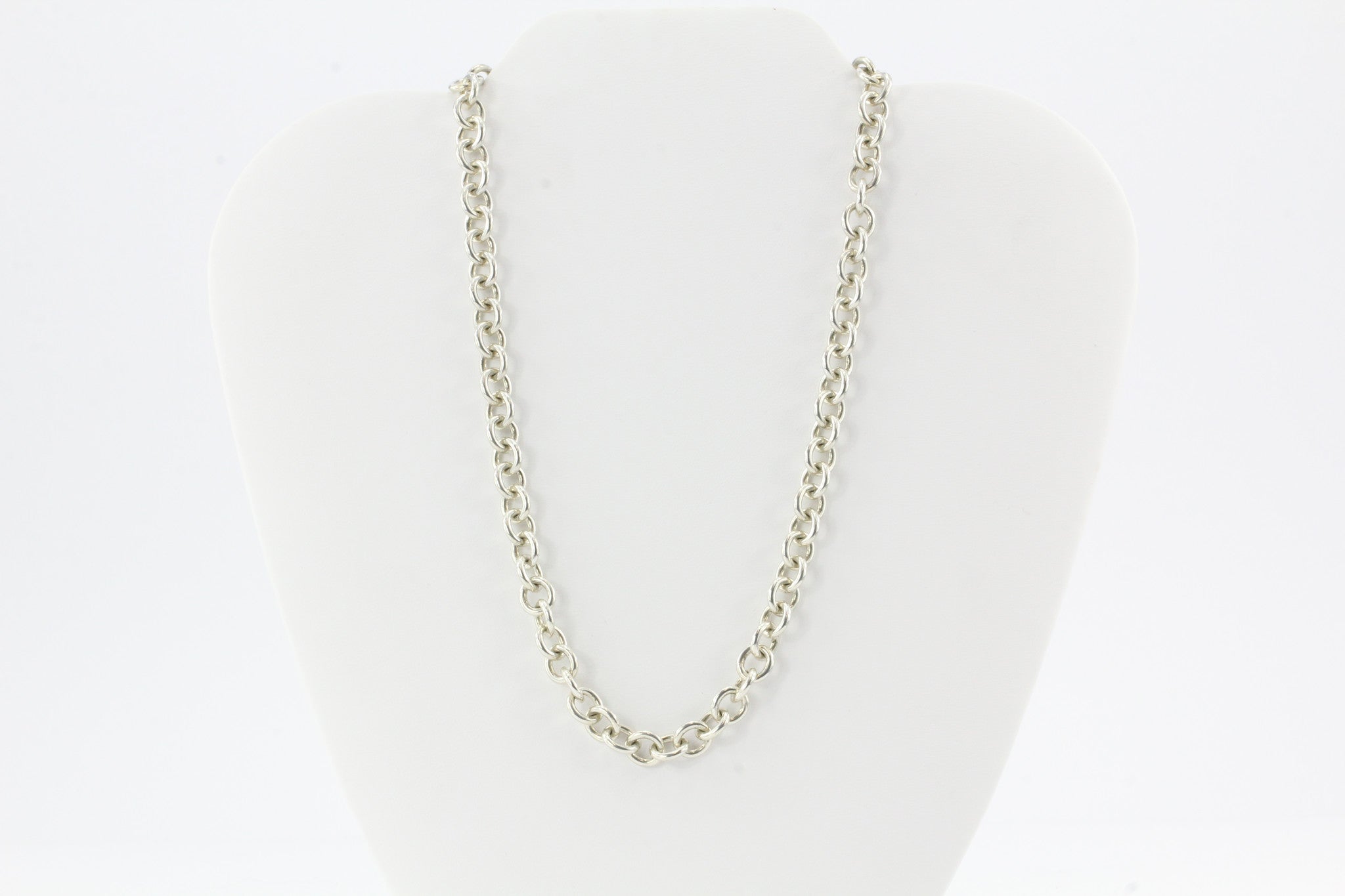 Tiffany & Co Sterling Silver Toggle Clasp Necklace 16.5" - Queen May