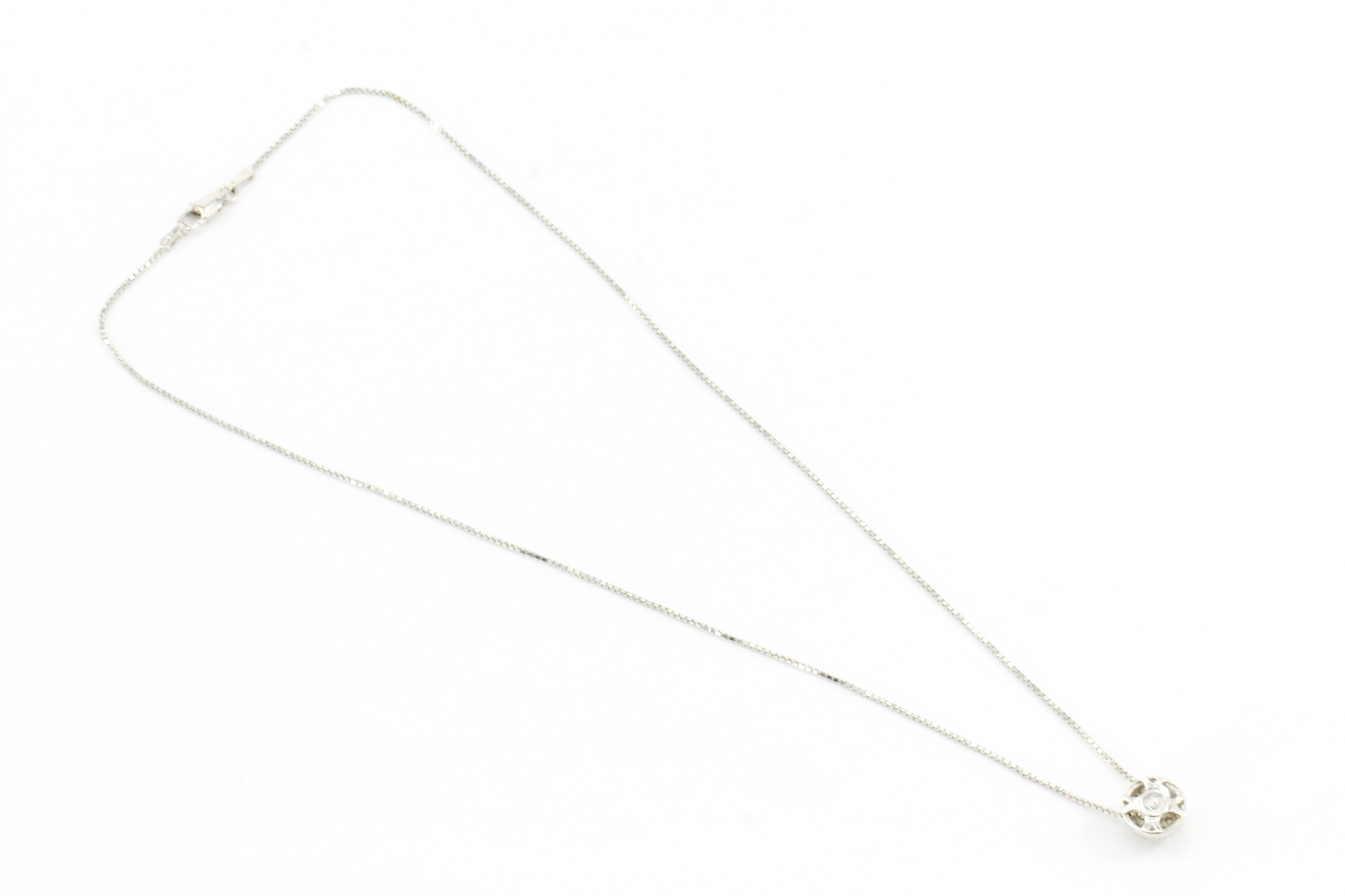 18K White Gold .15 CTW Diamond Pendant Necklace - Queen May