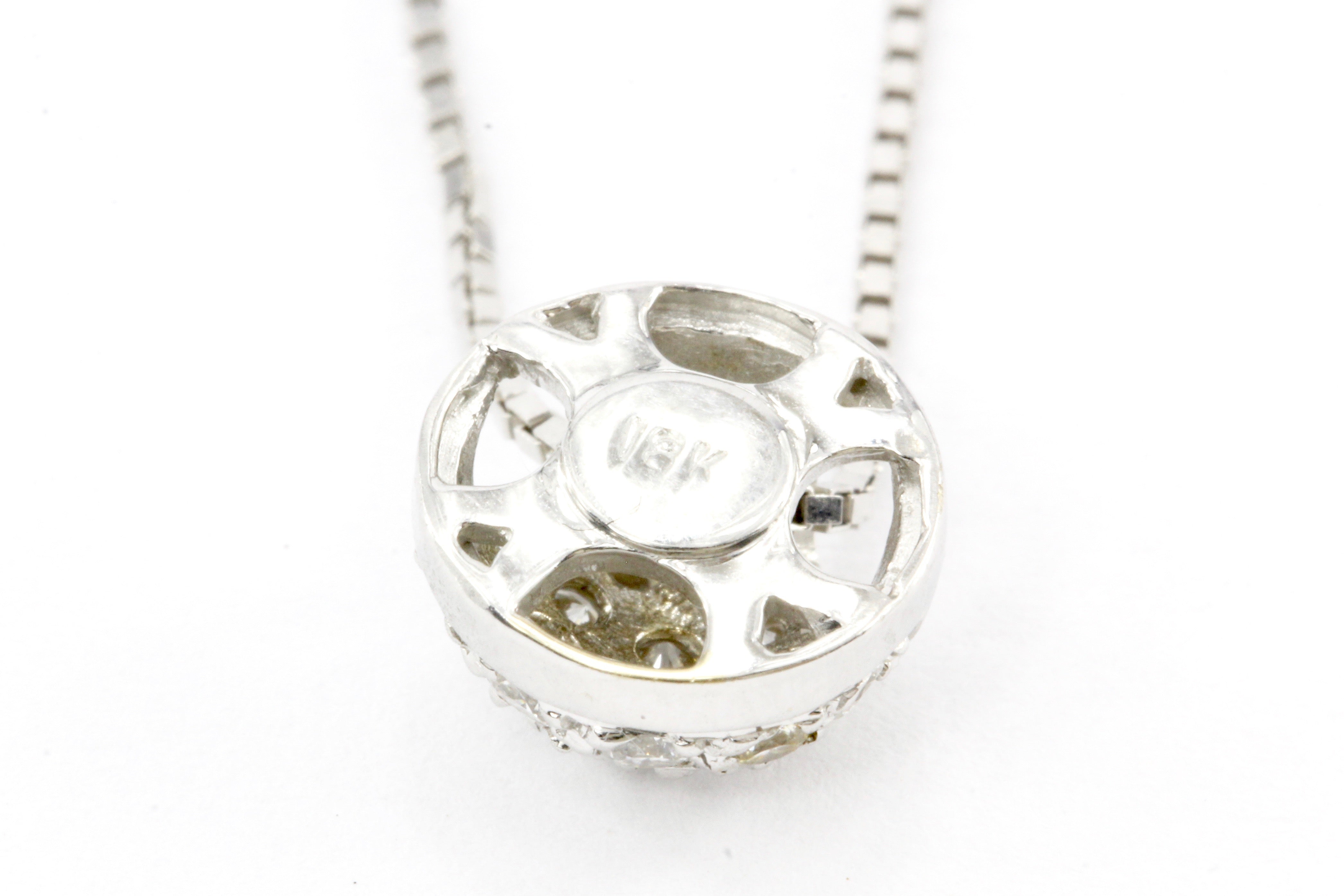 18K White Gold .15 CTW Diamond Pendant Necklace - Queen May