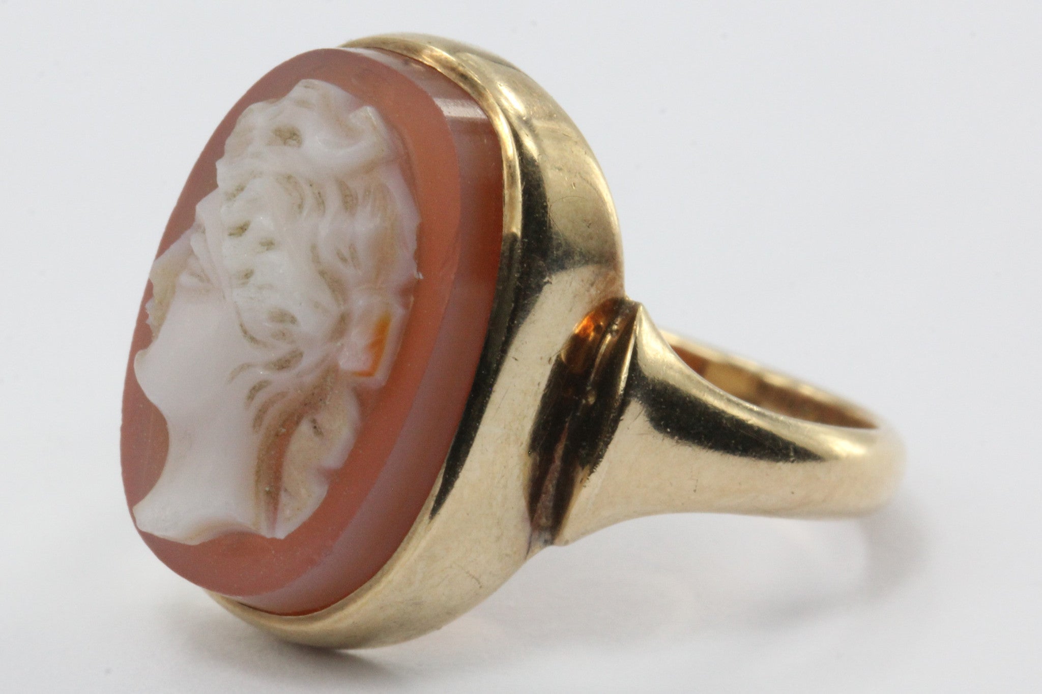 Antique Oscar E Place & Sons Co. P&S 10K Gold Carved Cameo Ring - Queen May
