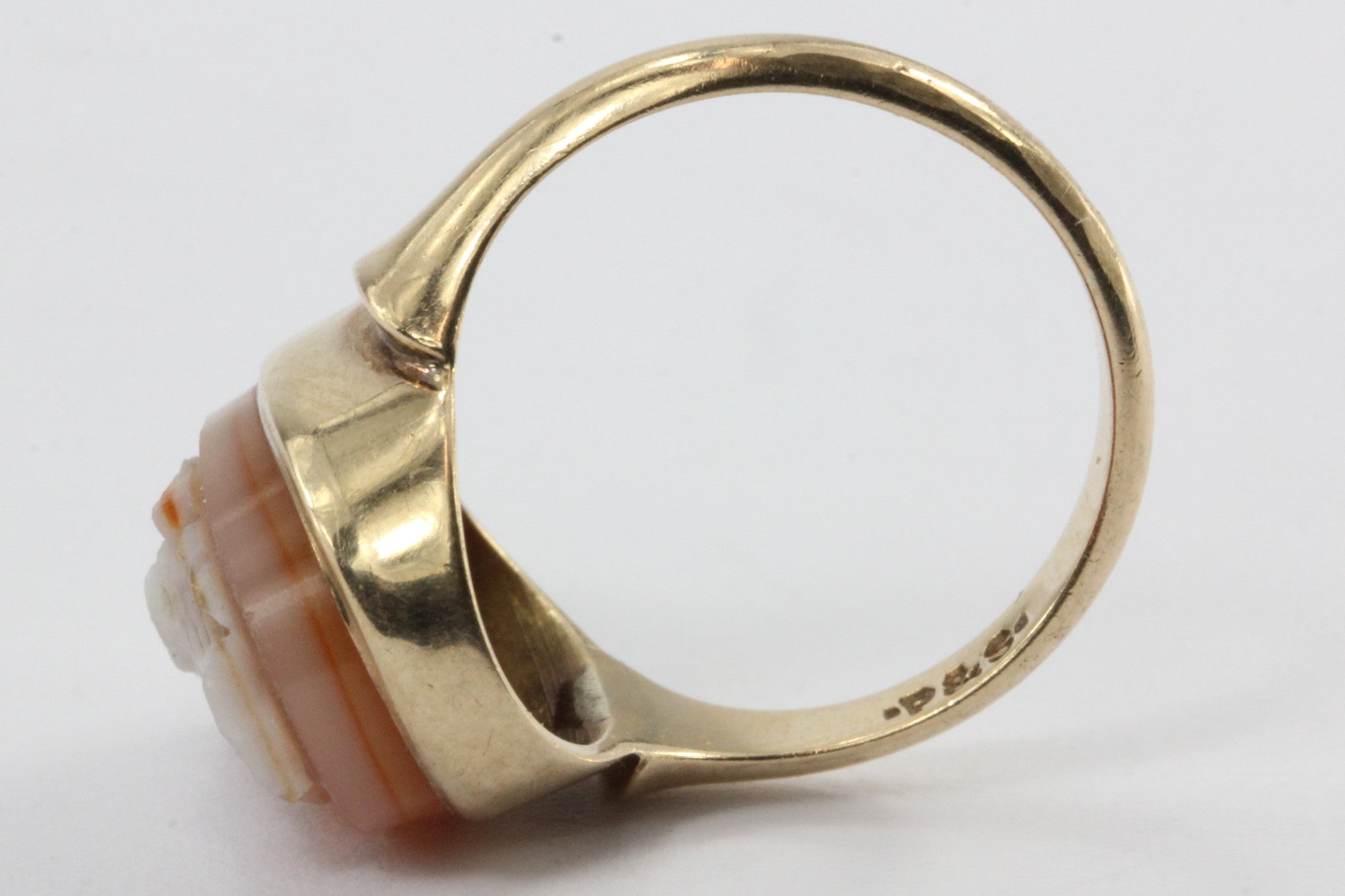 Antique Oscar E Place & Sons Co. P&S 10K Gold Carved Cameo Ring - Queen May