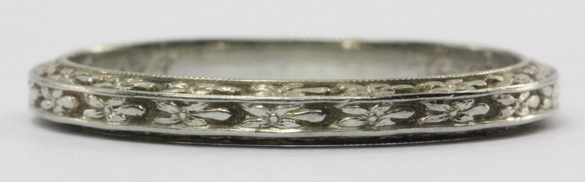 Antique Art Deco 18K White Gold Traub Co. Orange Blossom Wedding Band 6/24 1928 - Queen May