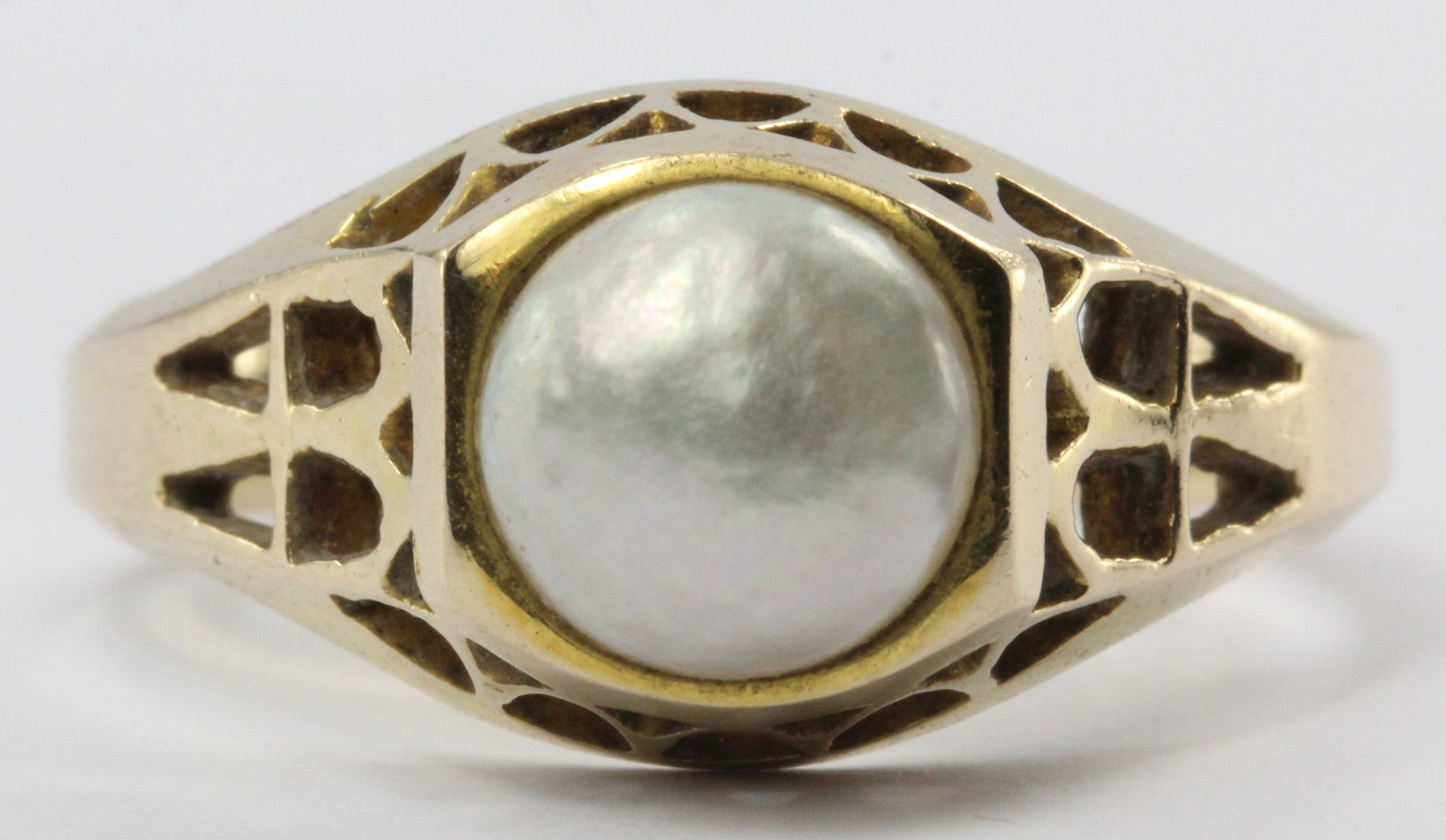 Vintage 14K Gold & 6.7mm White Pearl Engagement Ring - Queen May