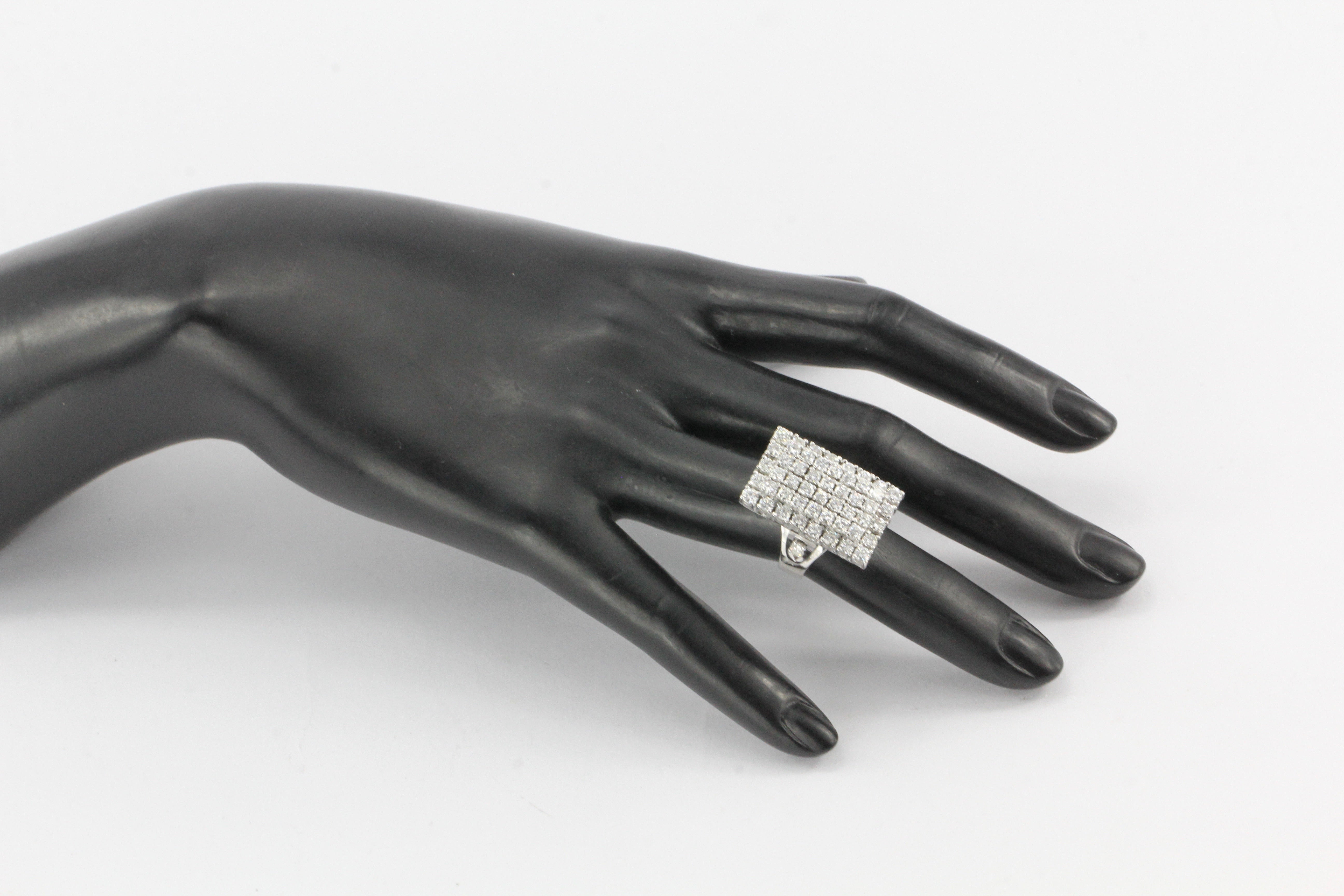 14K White Gold 4 CTW Diamond Ring - Queen May