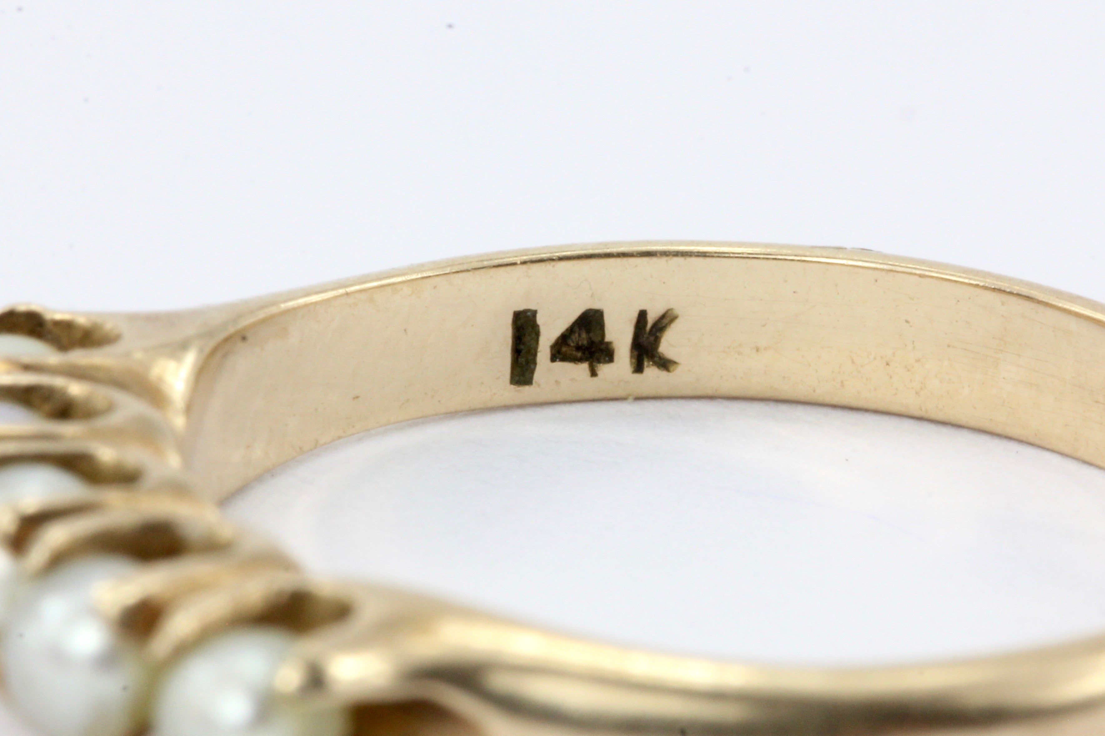 Victorian 14K Yellow Gold 5 Pearl Band - Queen May