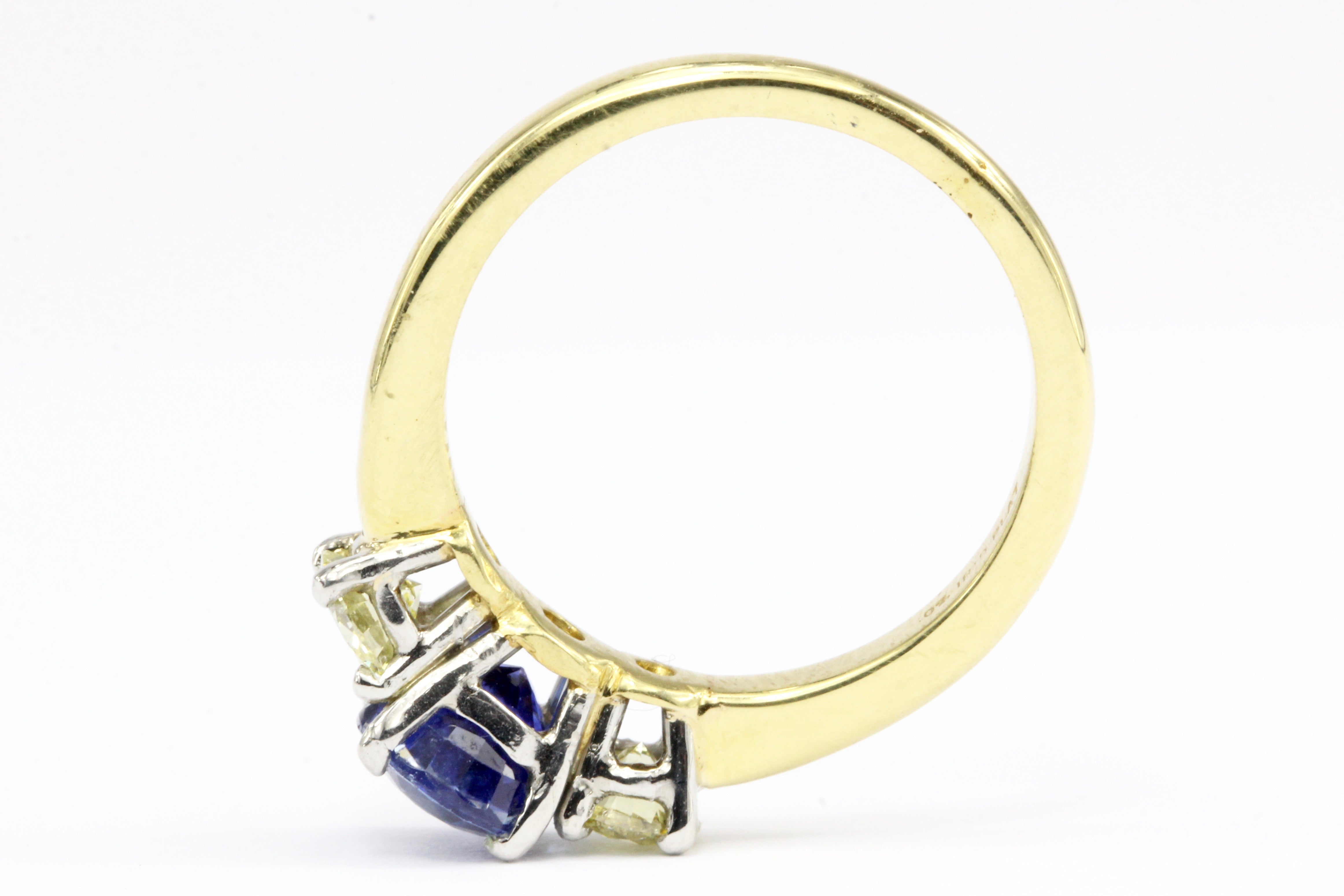 18K Gold 1.52 CT Madagascar Sapphire & Natural Light Fancy Yellow Diamond Ring AGL Certificate - Queen May